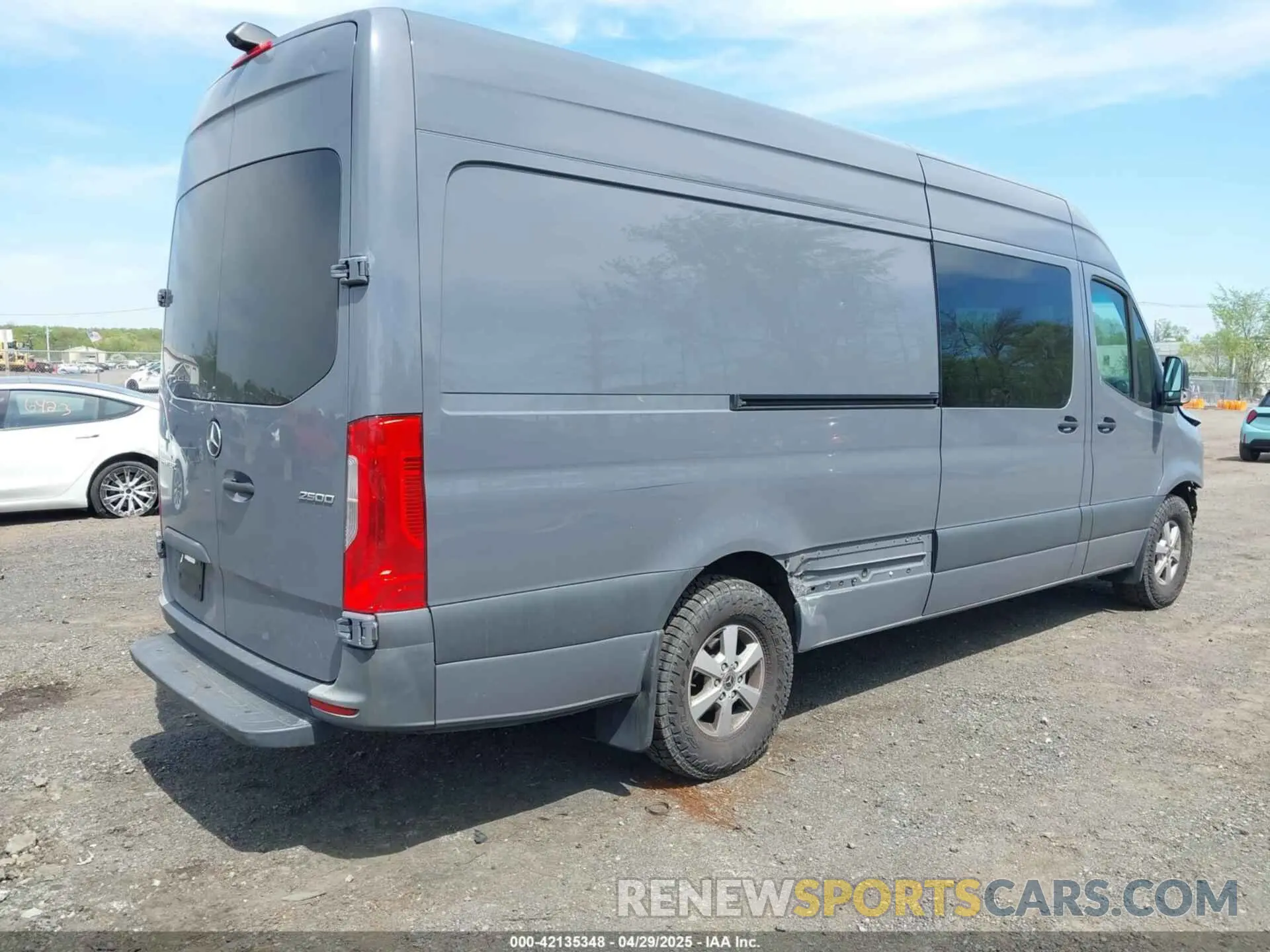 4 Photograph of a damaged car W1W4ECHY4MT079261 MERCEDES-BENZ SPRINTER 2500 2021
