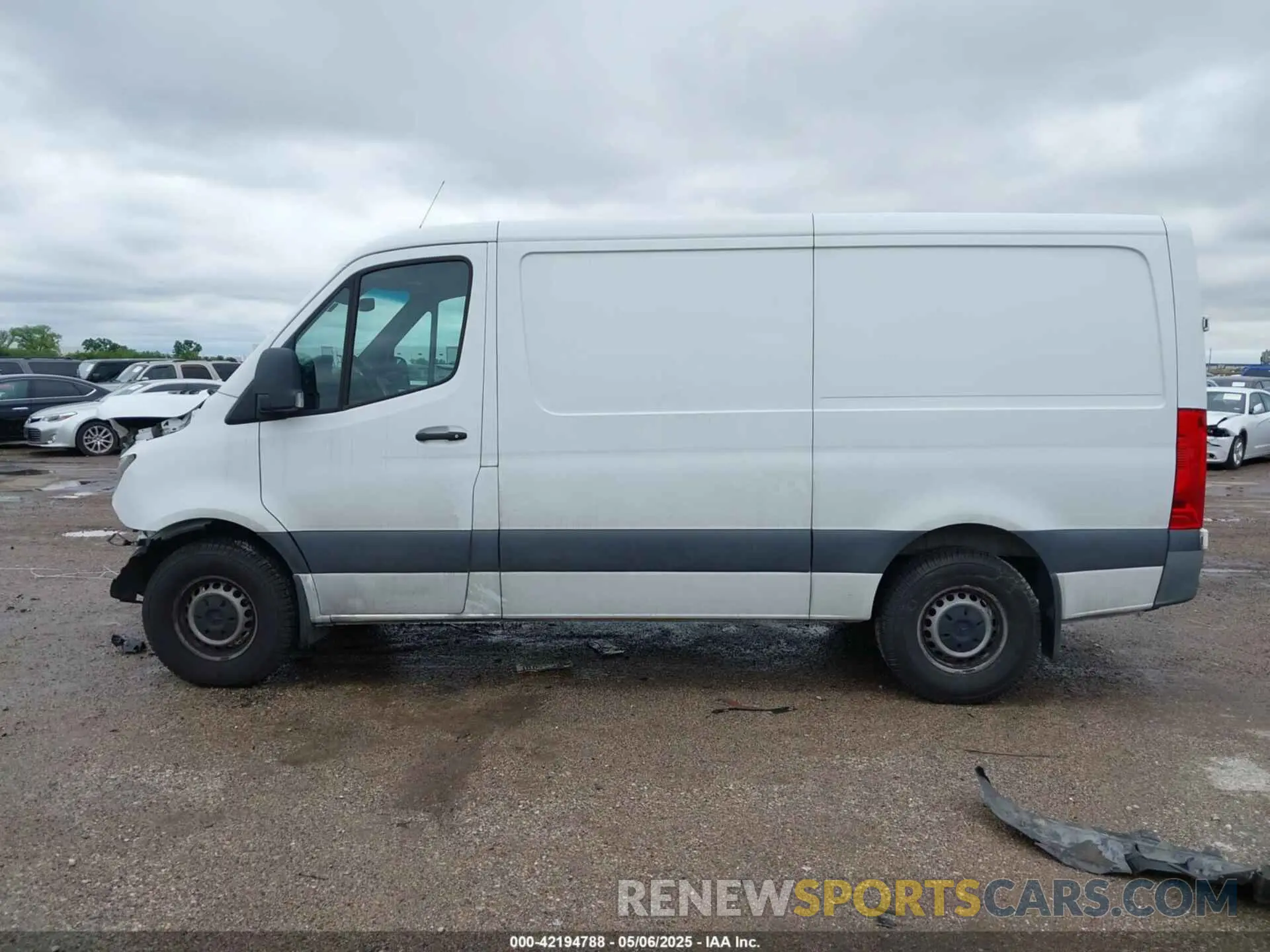 14 Photograph of a damaged car W1Y40BHY4MT064355 MERCEDES-BENZ SPRINTER 2500 2021