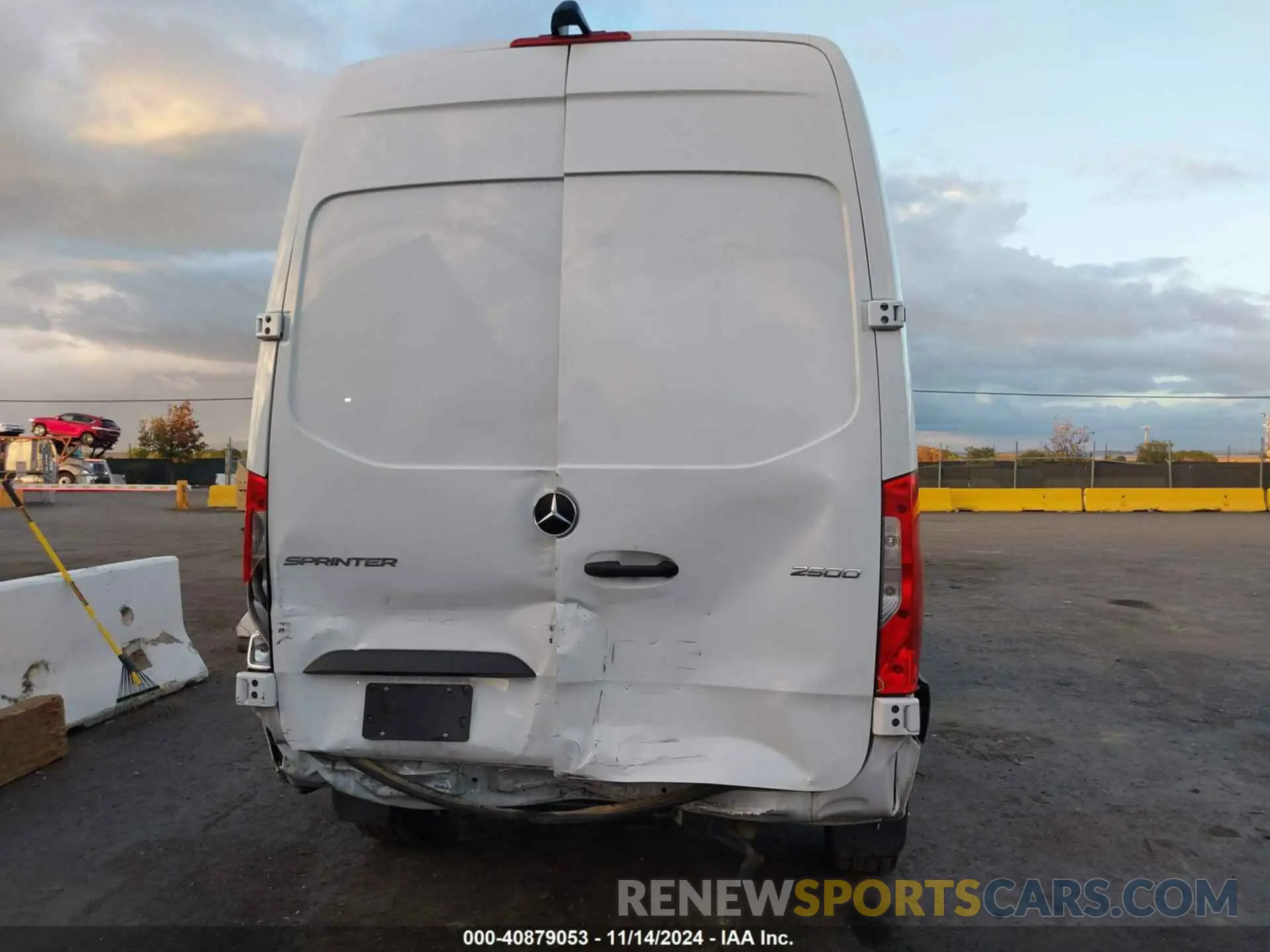 17 Photograph of a damaged car W1Y4EBHY3MT058046 MERCEDES-BENZ SPRINTER 2500 2021