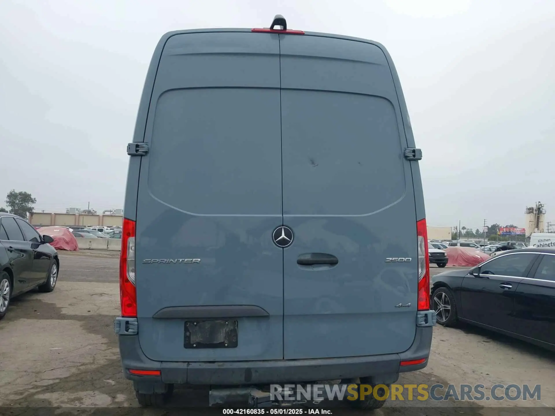 16 Photograph of a damaged car W1Y4EBVY6MT057476 MERCEDES-BENZ SPRINTER 2500 2021