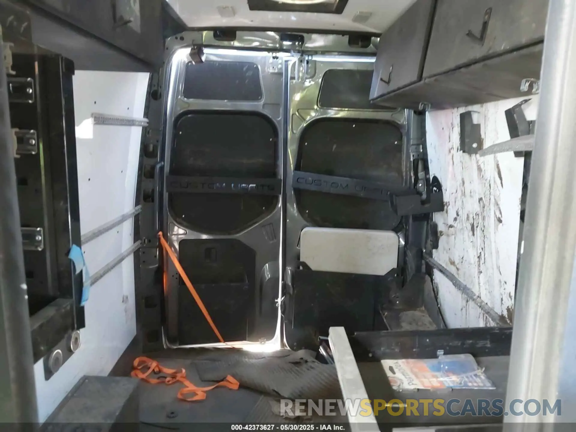 17 Photograph of a damaged car W1Y4ECVY4MT077652 MERCEDES-BENZ SPRINTER 2500 2021