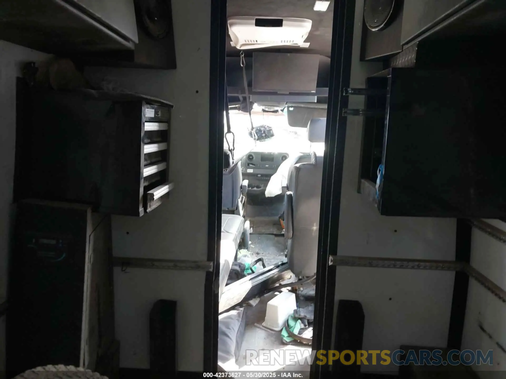 18 Photograph of a damaged car W1Y4ECVY4MT077652 MERCEDES-BENZ SPRINTER 2500 2021