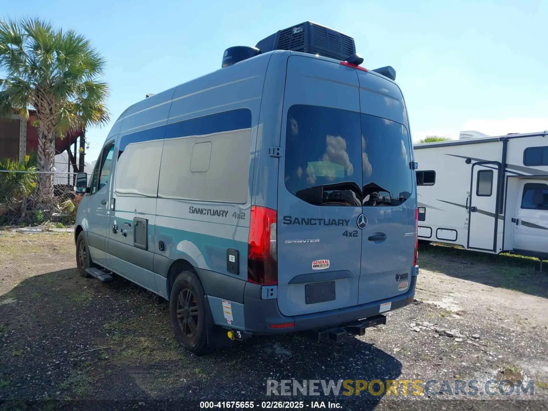 3 Photograph of a damaged car W1X4EBHY2NP453575 MERCEDES-BENZ SPRINTER 2500 2022