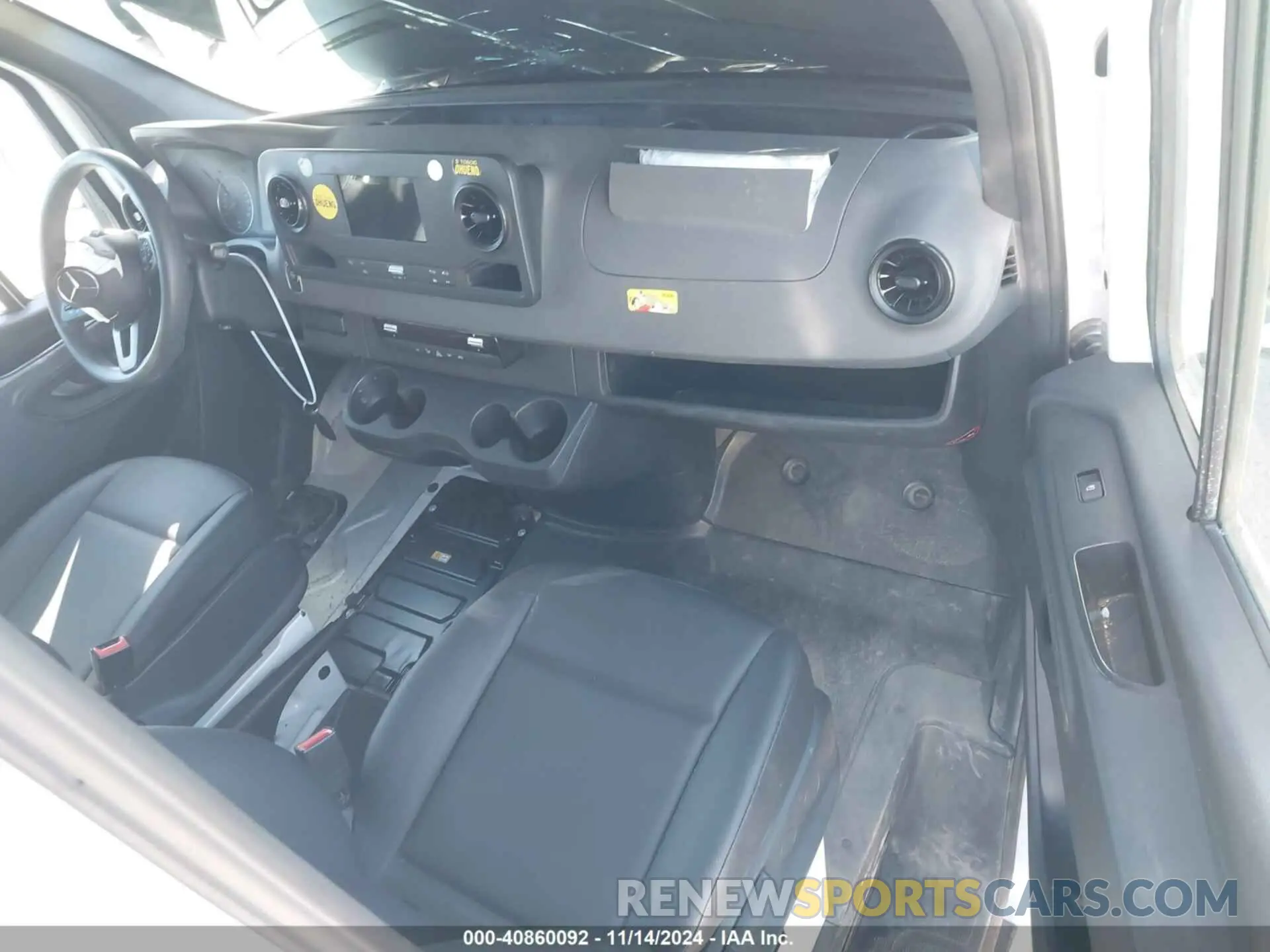 5 Photograph of a damaged car W1Y4DBHY4NT098690 MERCEDES-BENZ SPRINTER 2500 2022