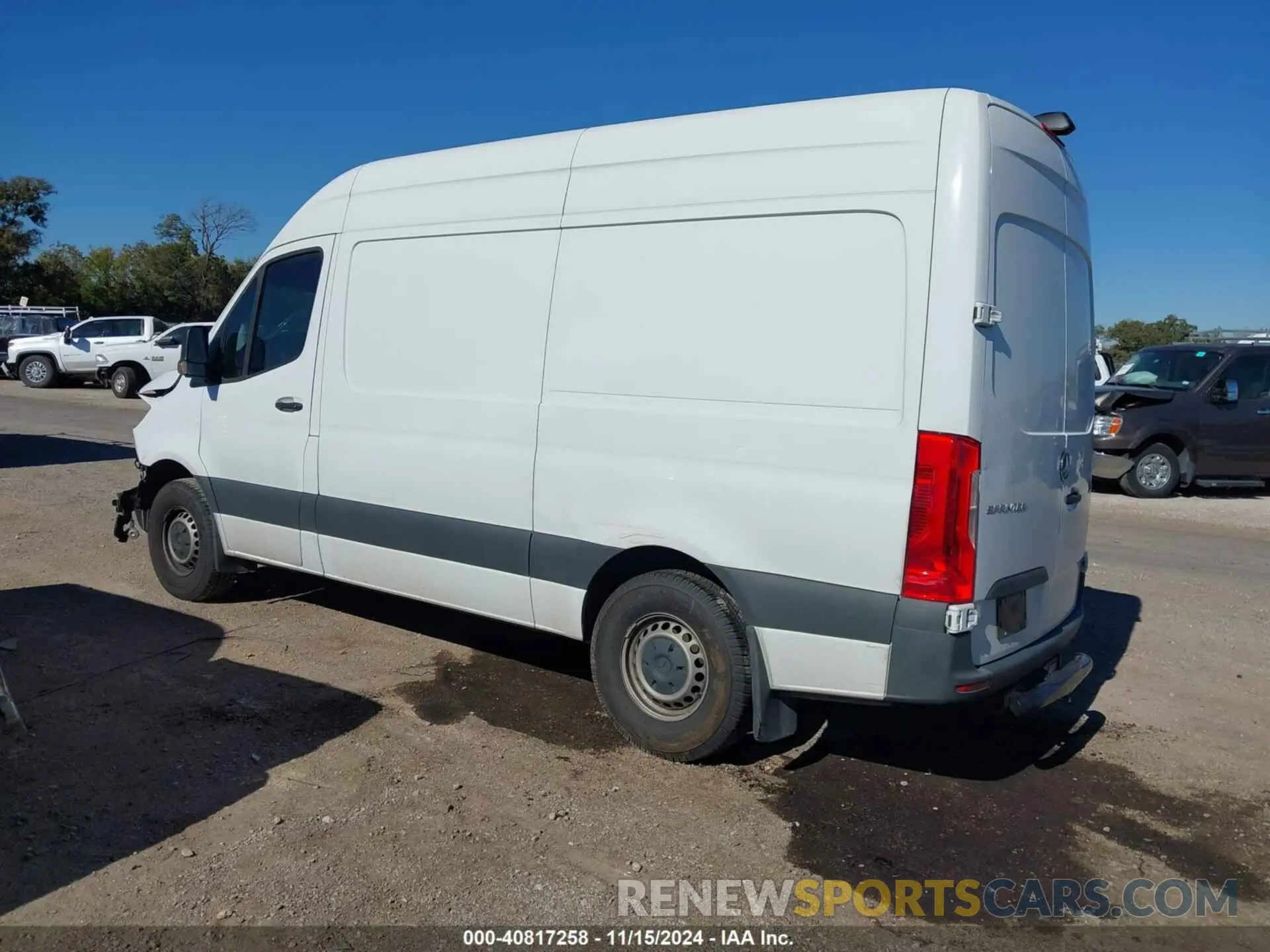 3 Photograph of a damaged car W1Y4EBHY1NT105169 MERCEDES-BENZ SPRINTER 2500 2022
