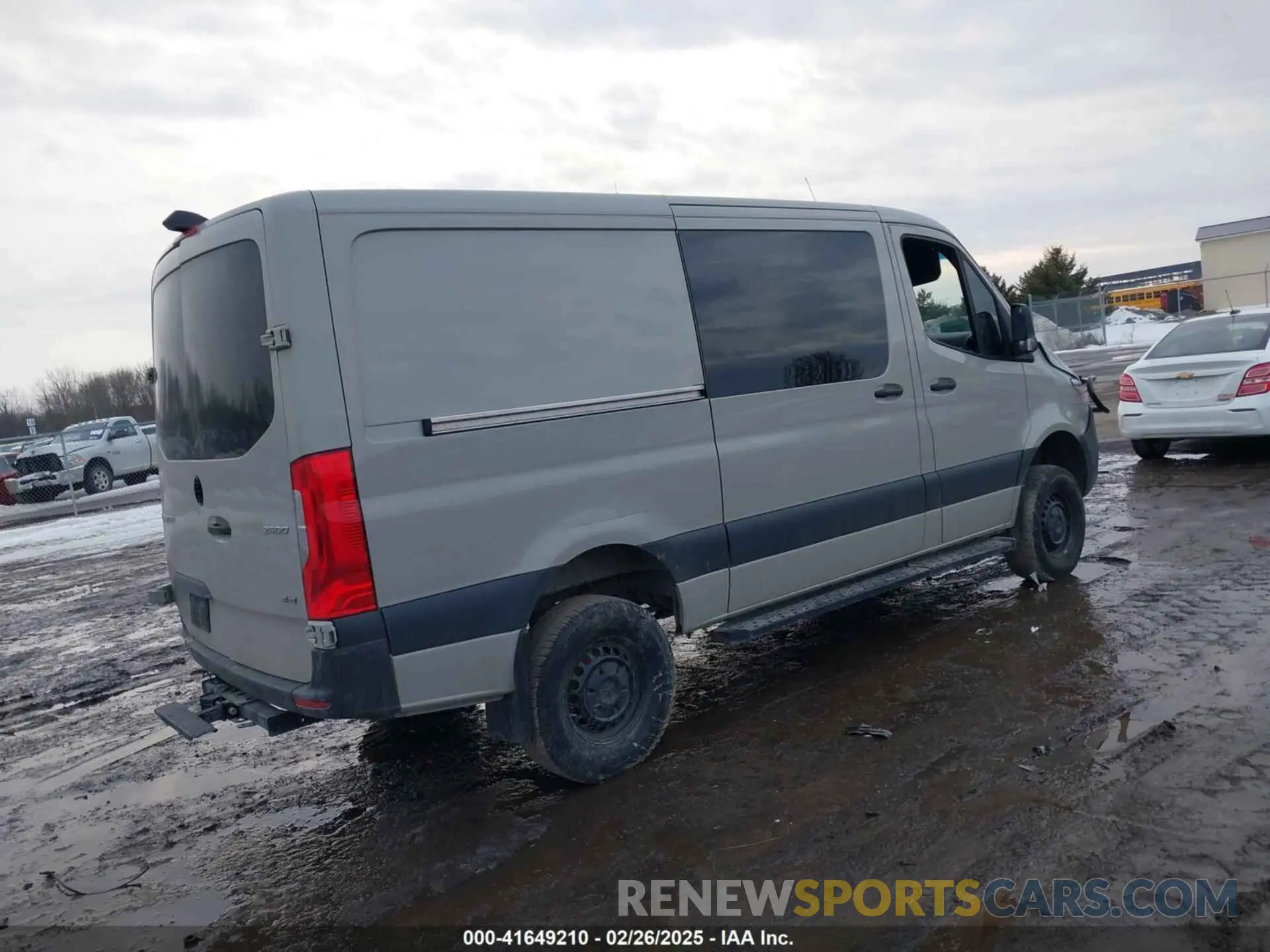 4 Photograph of a damaged car W1Y4EBVY0NT112828 MERCEDES-BENZ SPRINTER 2500 2022