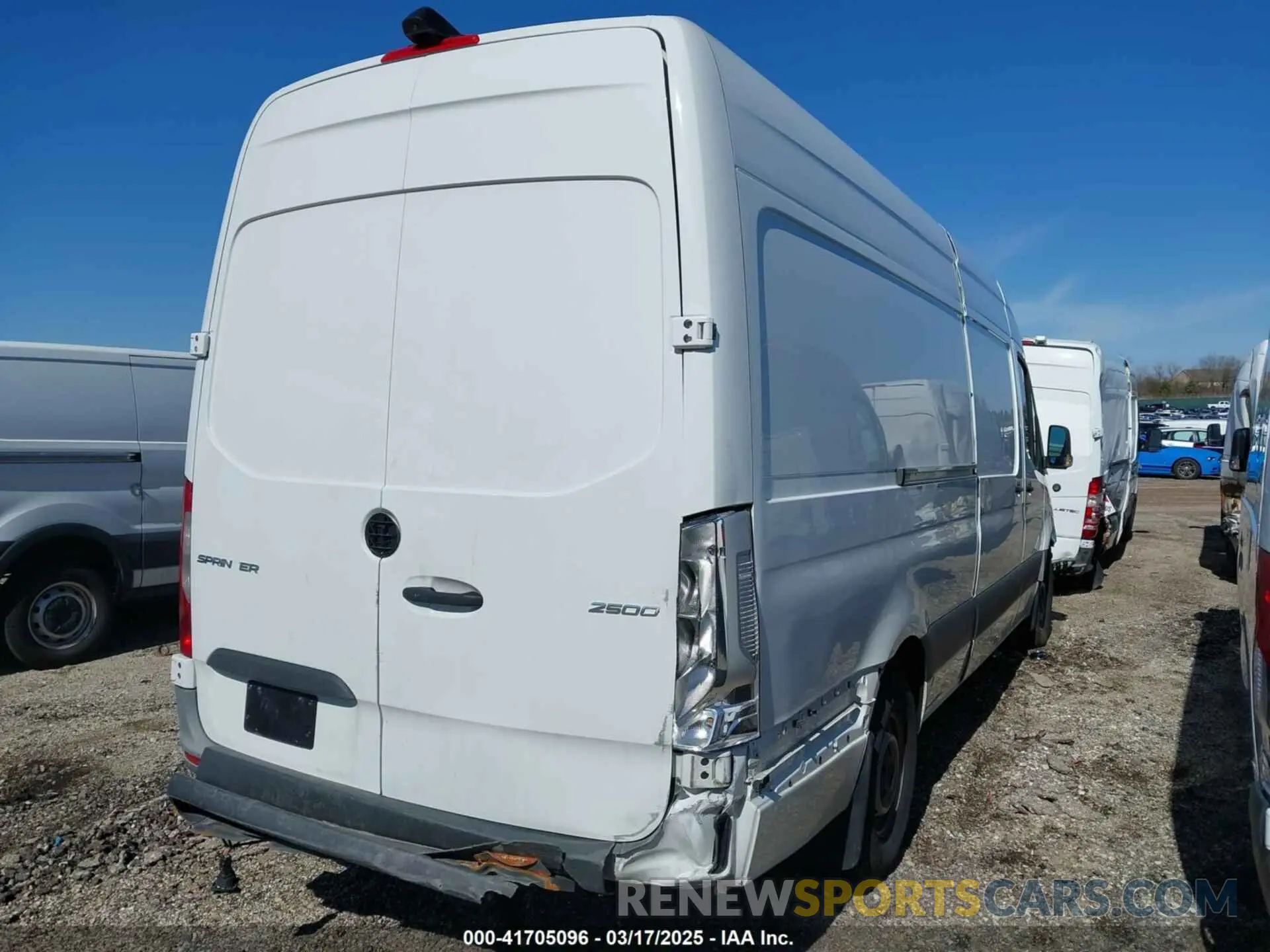 4 Photograph of a damaged car W1Y4ECHY5NT081741 MERCEDES-BENZ SPRINTER 2500 2022