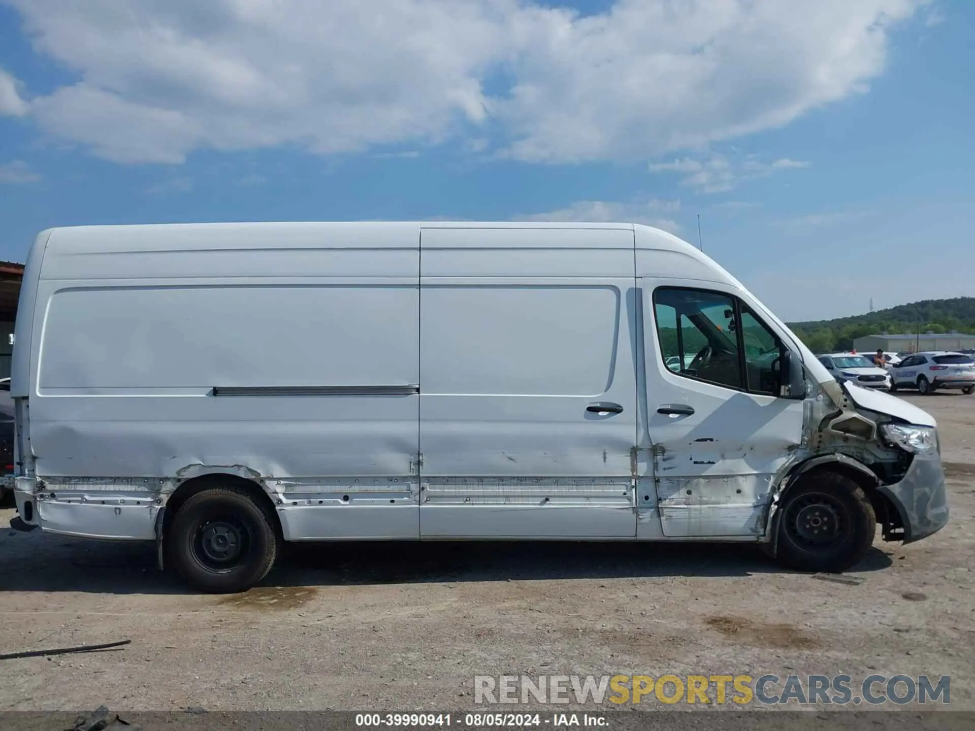 14 Photograph of a damaged car W1Y4ECHY8NT092037 MERCEDES-BENZ SPRINTER 2500 2022