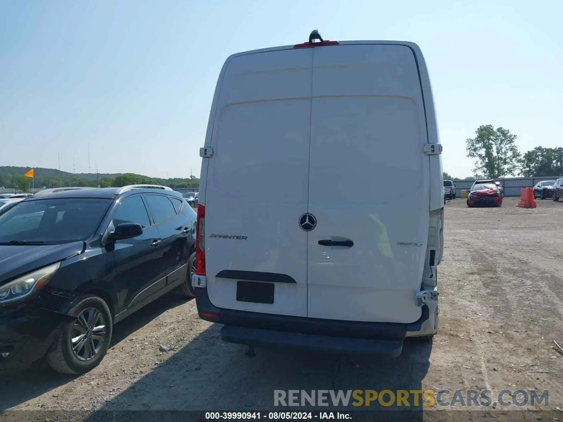 17 Photograph of a damaged car W1Y4ECHY8NT092037 MERCEDES-BENZ SPRINTER 2500 2022
