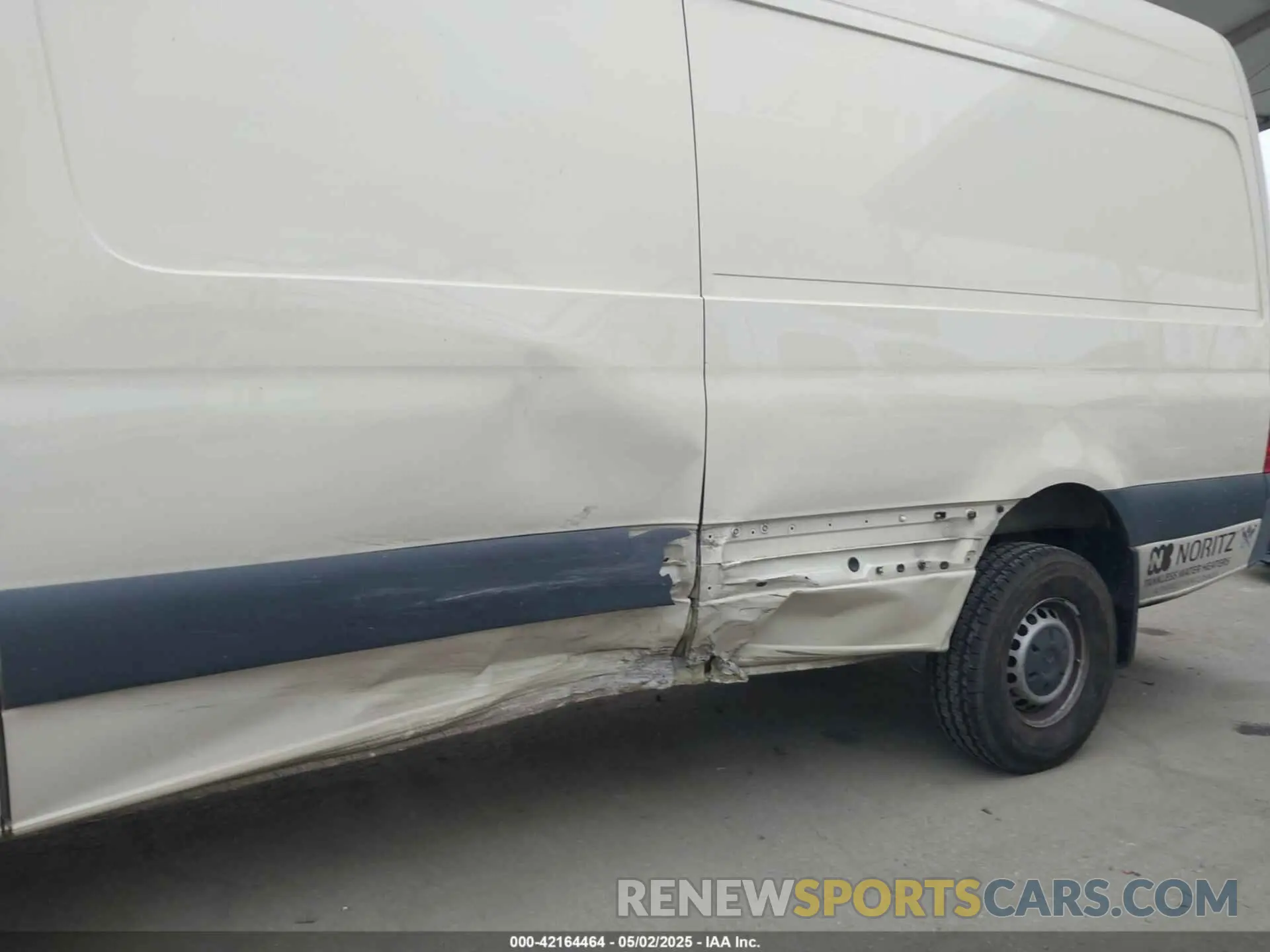 6 Photograph of a damaged car W1Y4ECVY5NT091433 MERCEDES-BENZ SPRINTER 2500 2022