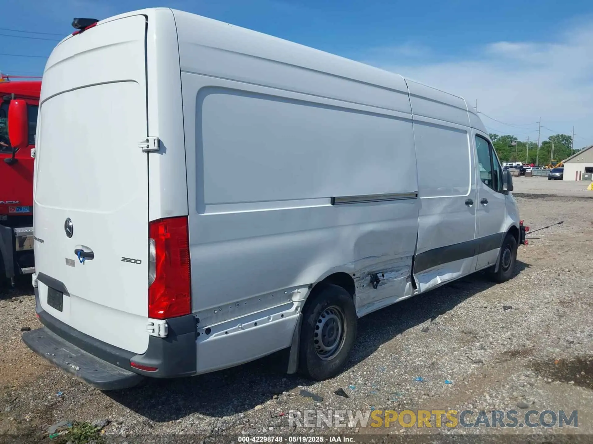 4 Photograph of a damaged car W1Y4KCHY3PT126512 MERCEDES-BENZ SPRINTER 2500 2023
