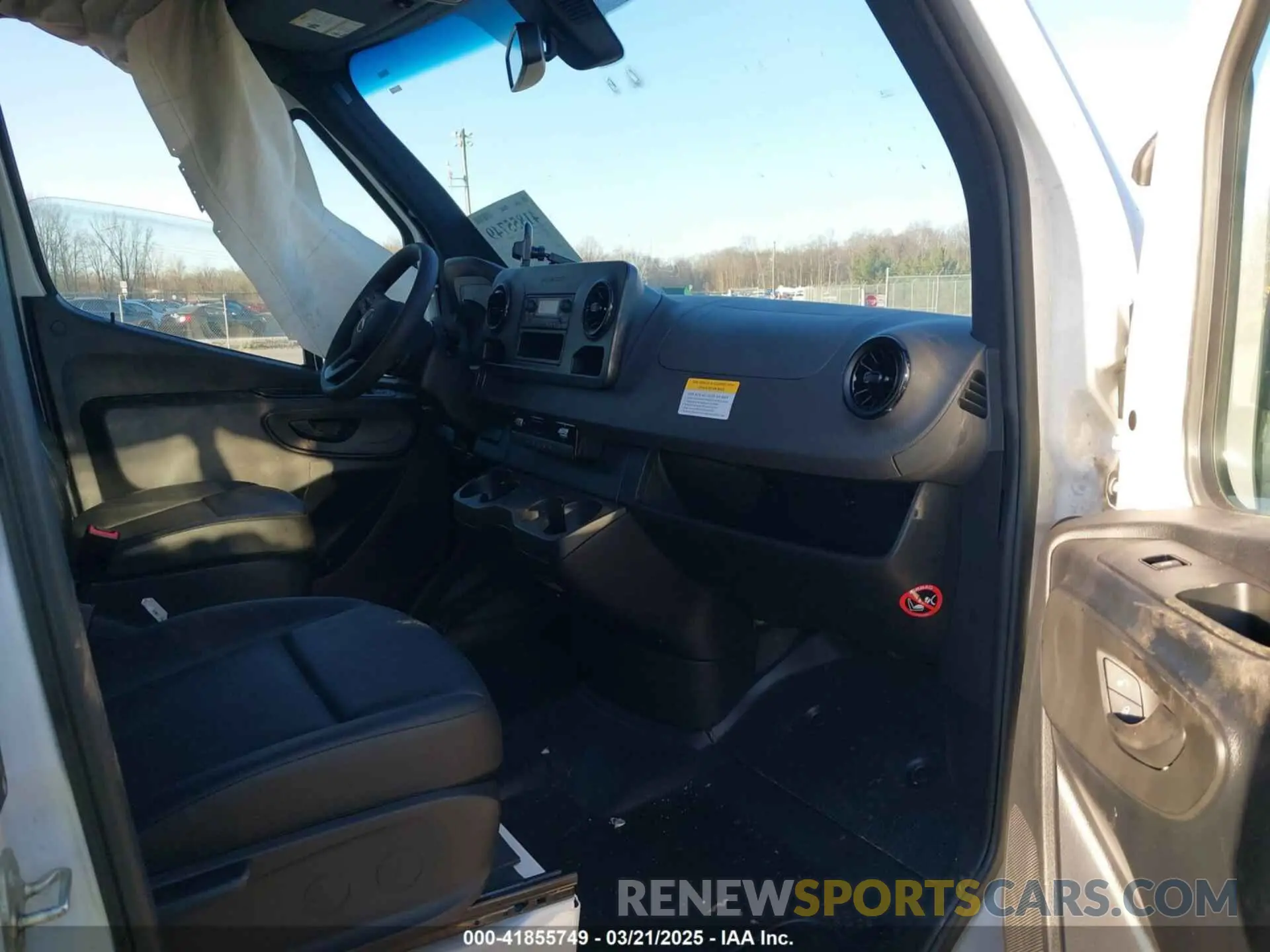 5 Photograph of a damaged car W1Y4KCHY9PT135151 MERCEDES-BENZ SPRINTER 2500 2023