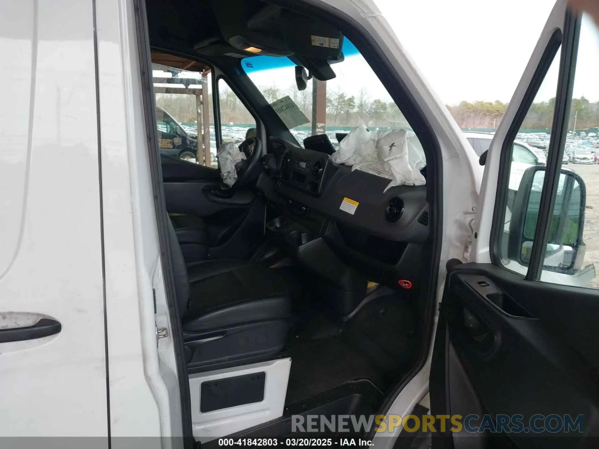 5 Photograph of a damaged car W1Y4KCHYXPT113255 MERCEDES-BENZ SPRINTER 2500 2023