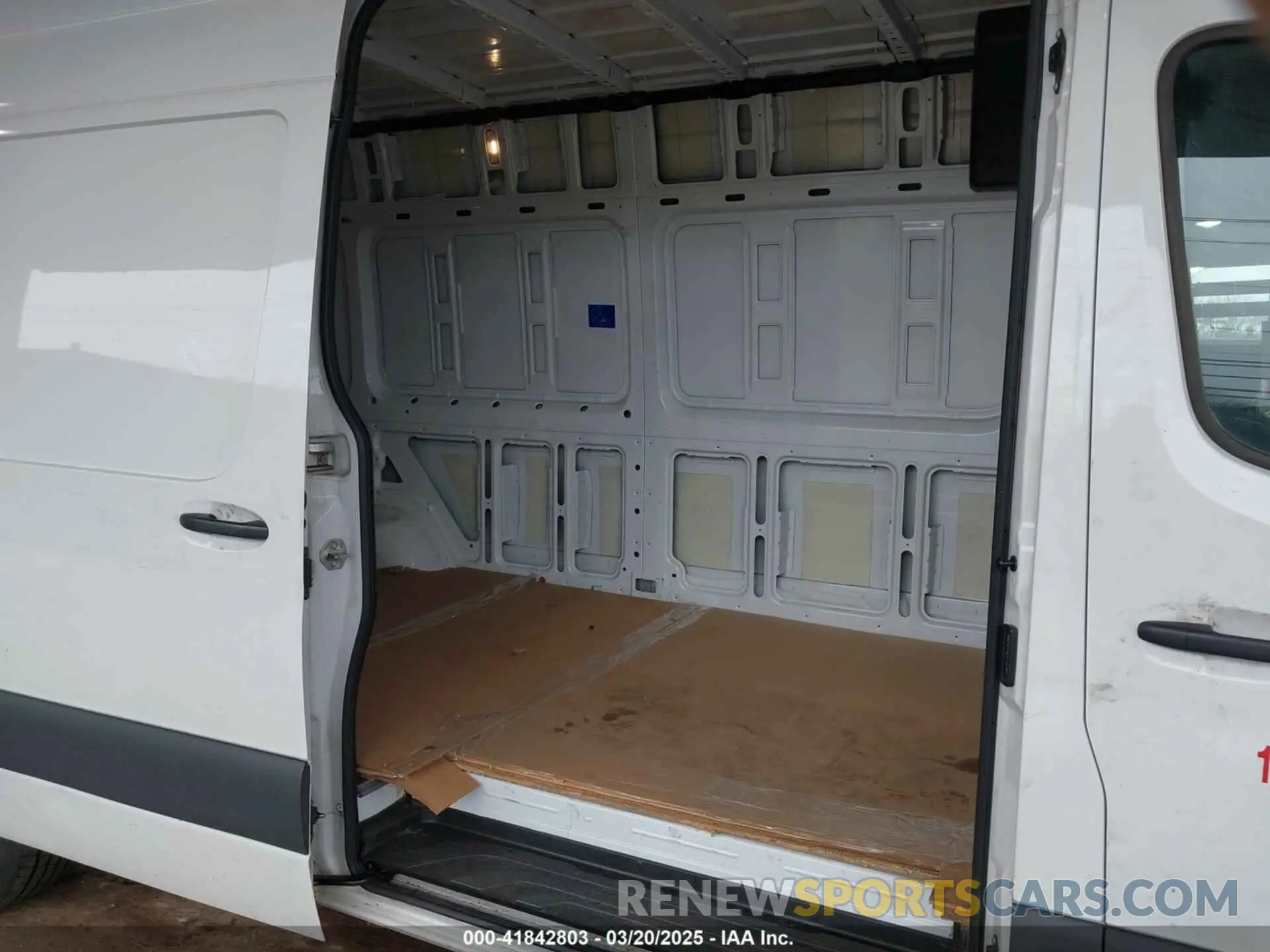 8 Photograph of a damaged car W1Y4KCHYXPT113255 MERCEDES-BENZ SPRINTER 2500 2023