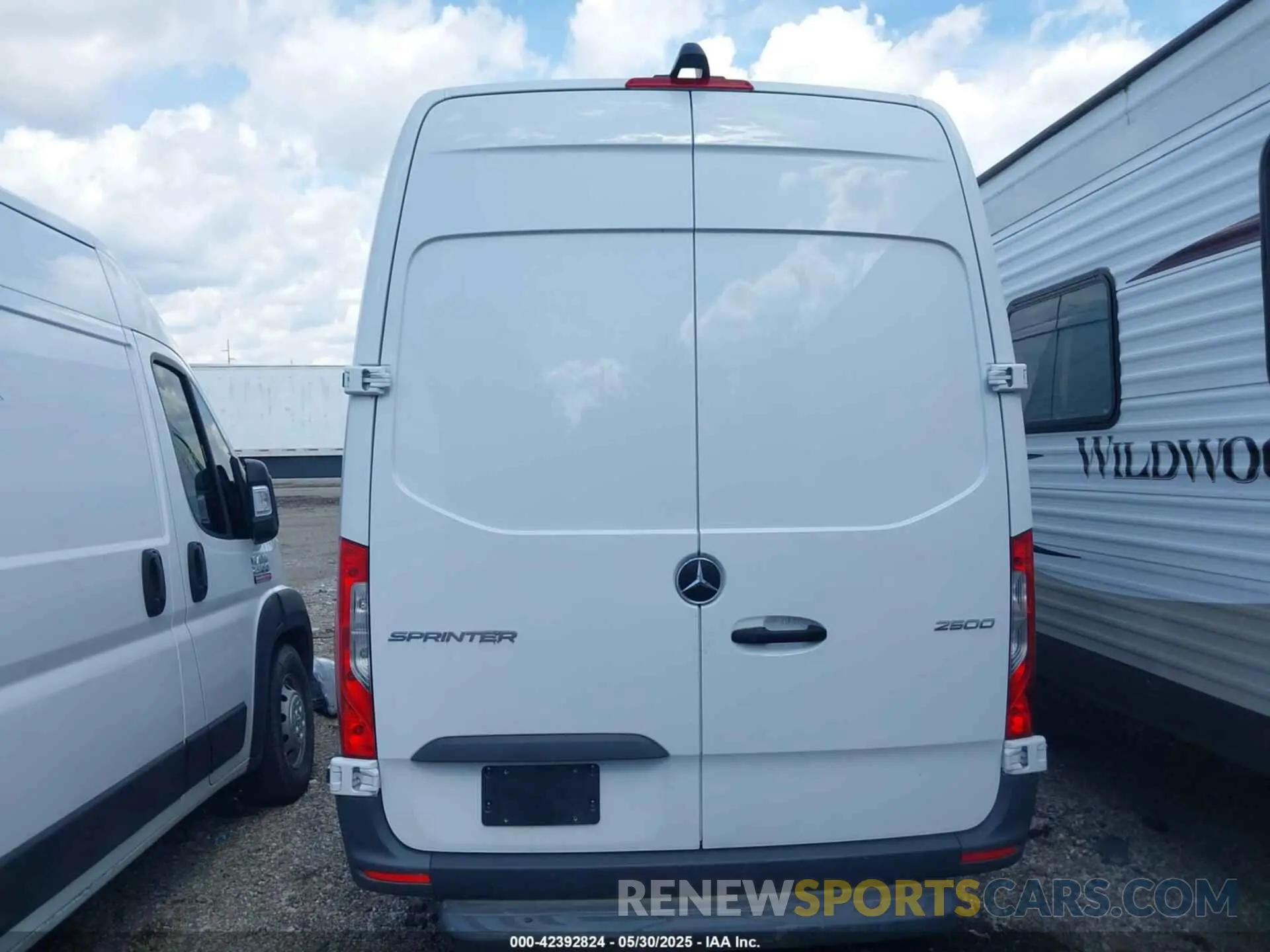 16 Photograph of a damaged car W1Y4NCHY4PT151944 MERCEDES-BENZ SPRINTER 2500 2023
