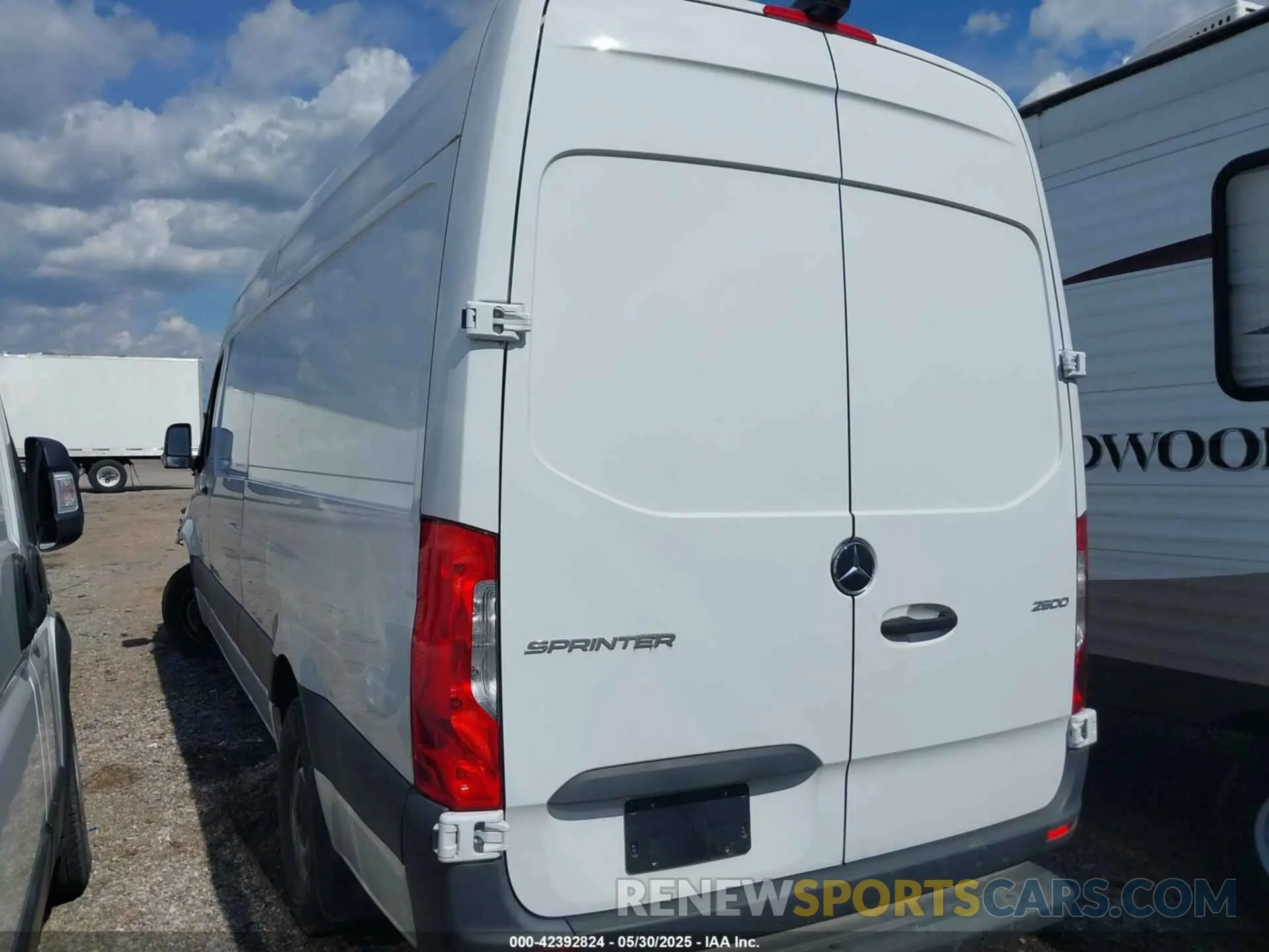 3 Photograph of a damaged car W1Y4NCHY4PT151944 MERCEDES-BENZ SPRINTER 2500 2023