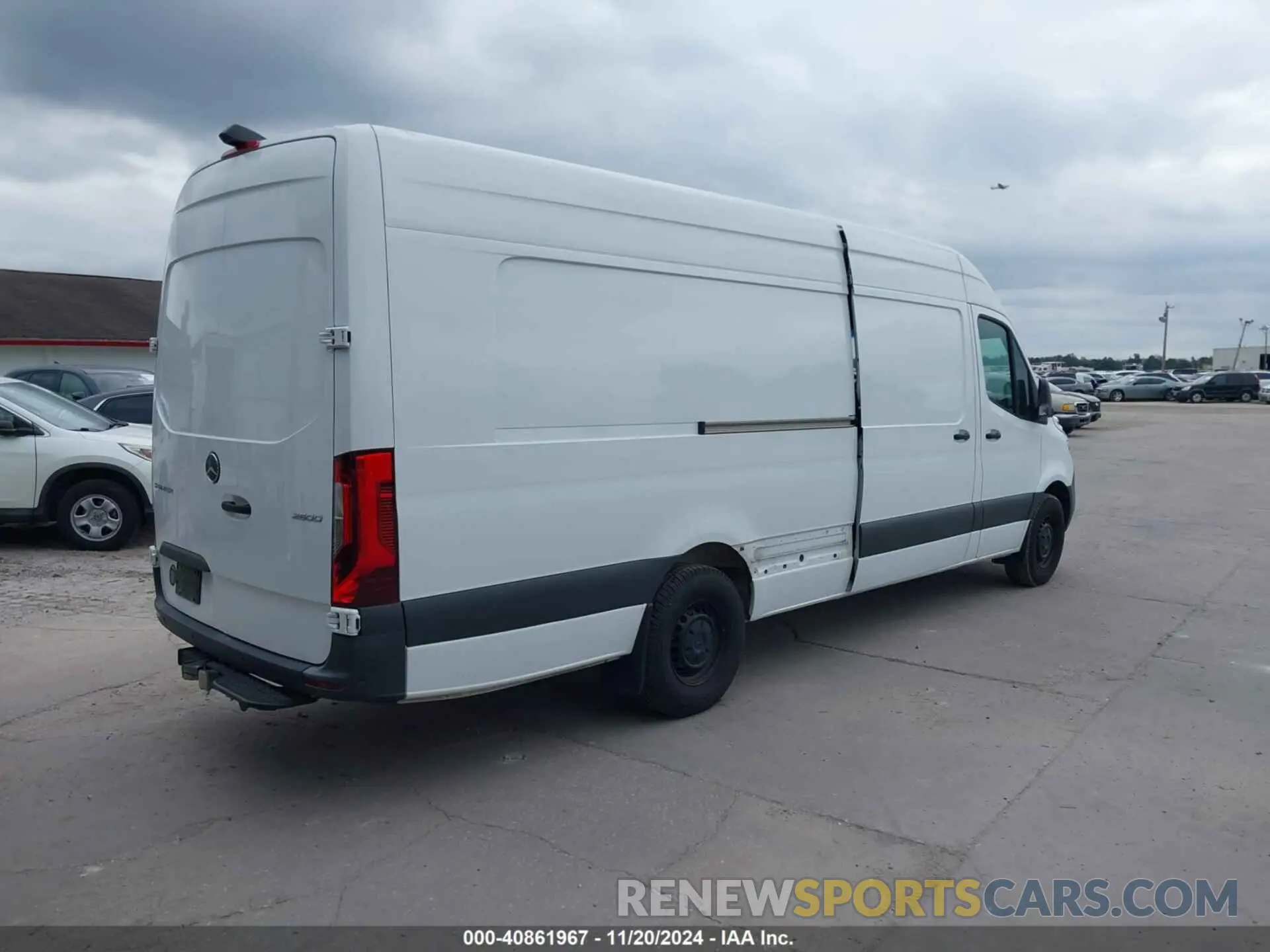 4 Photograph of a damaged car W1Y4NDHY1PT120592 MERCEDES-BENZ SPRINTER 2500 2023