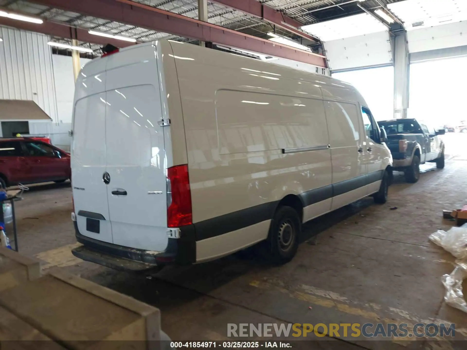 4 Photograph of a damaged car W1Y4NDHY1PT153320 MERCEDES-BENZ SPRINTER 2500 2023