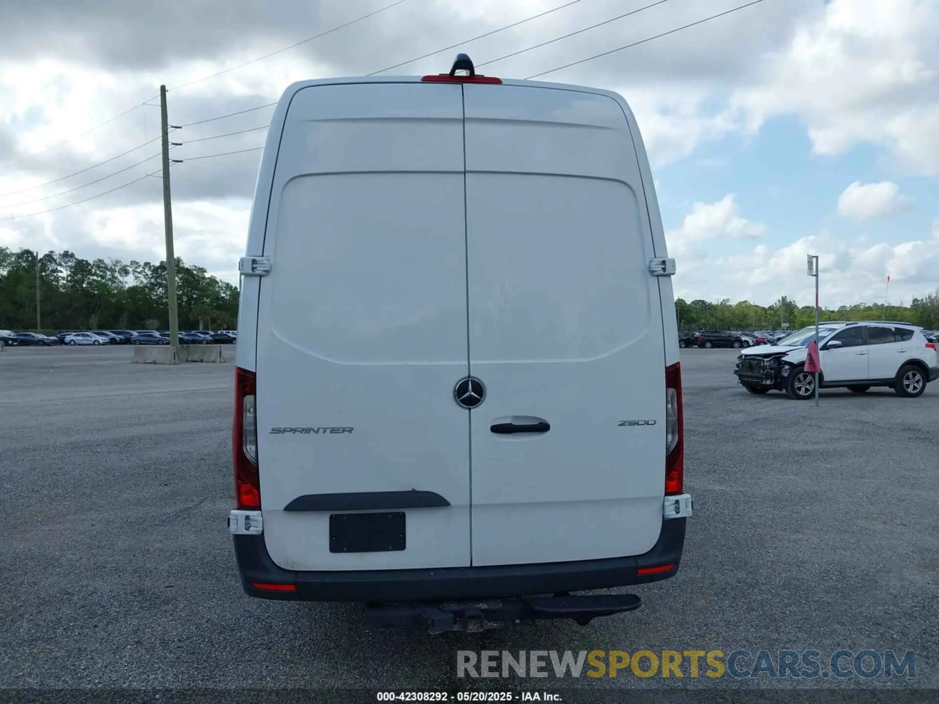 17 Photograph of a damaged car W1Y4NDHY5PT151232 MERCEDES-BENZ SPRINTER 2500 2023