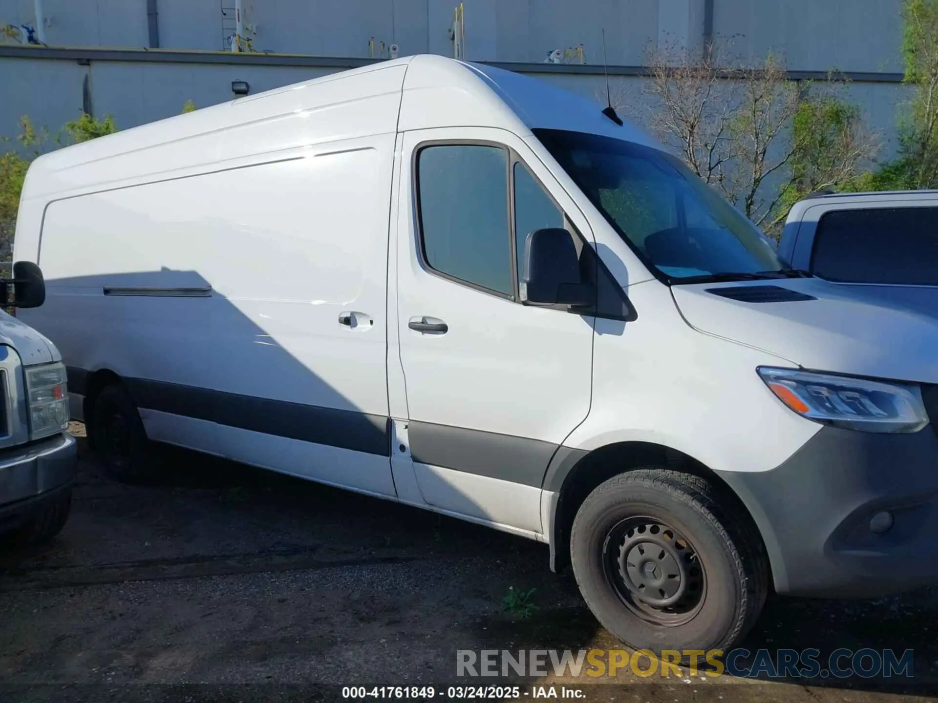 12 Photograph of a damaged car W1Y4NDHY9PT149970 MERCEDES-BENZ SPRINTER 2500 2023