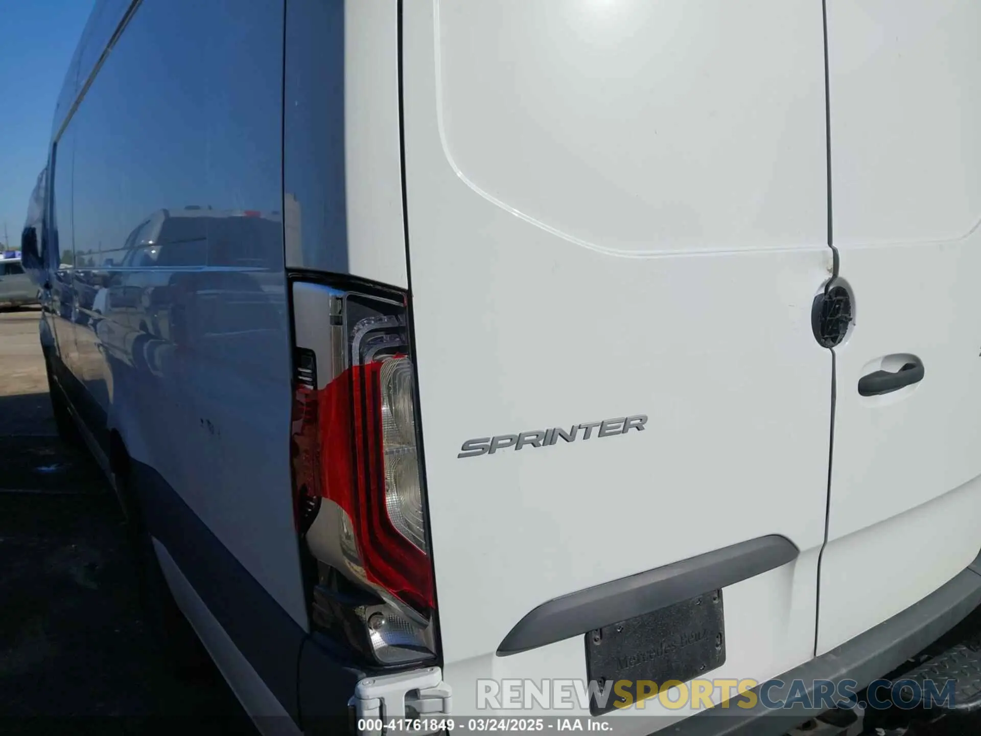 3 Photograph of a damaged car W1Y4NDHY9PT149970 MERCEDES-BENZ SPRINTER 2500 2023