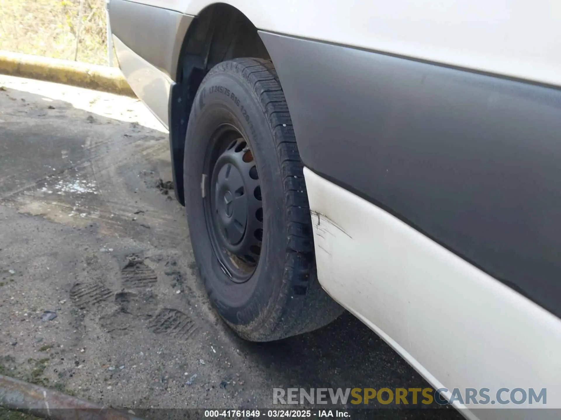 6 Photograph of a damaged car W1Y4NDHY9PT149970 MERCEDES-BENZ SPRINTER 2500 2023