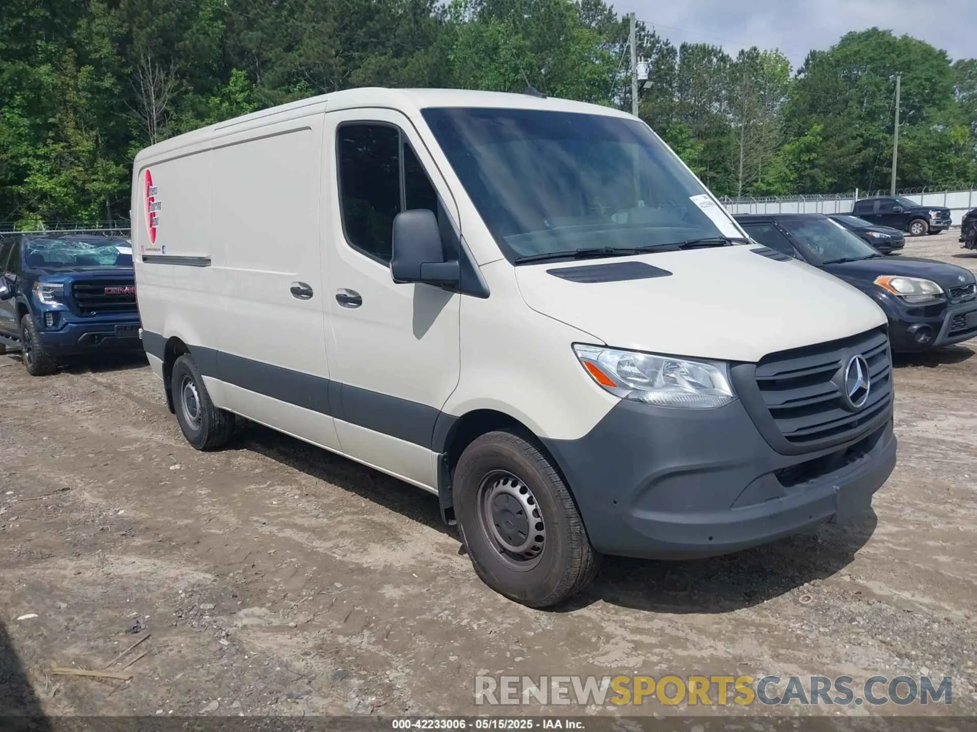 1 Photograph of a damaged car W1Y4KBHYXRT181245 MERCEDES-BENZ SPRINTER 2500 2024