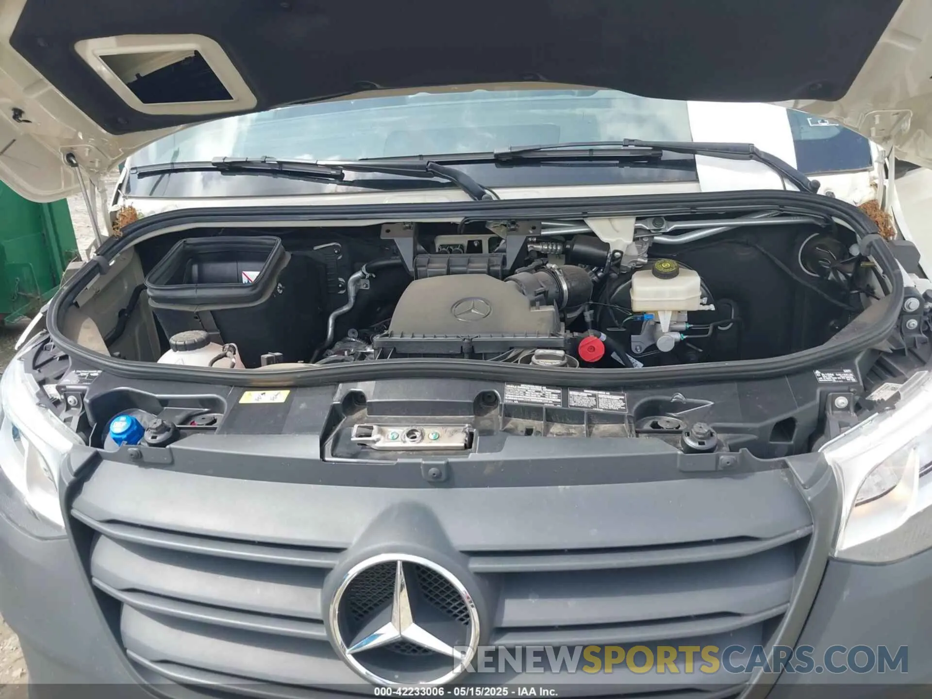 10 Photograph of a damaged car W1Y4KBHYXRT181245 MERCEDES-BENZ SPRINTER 2500 2024