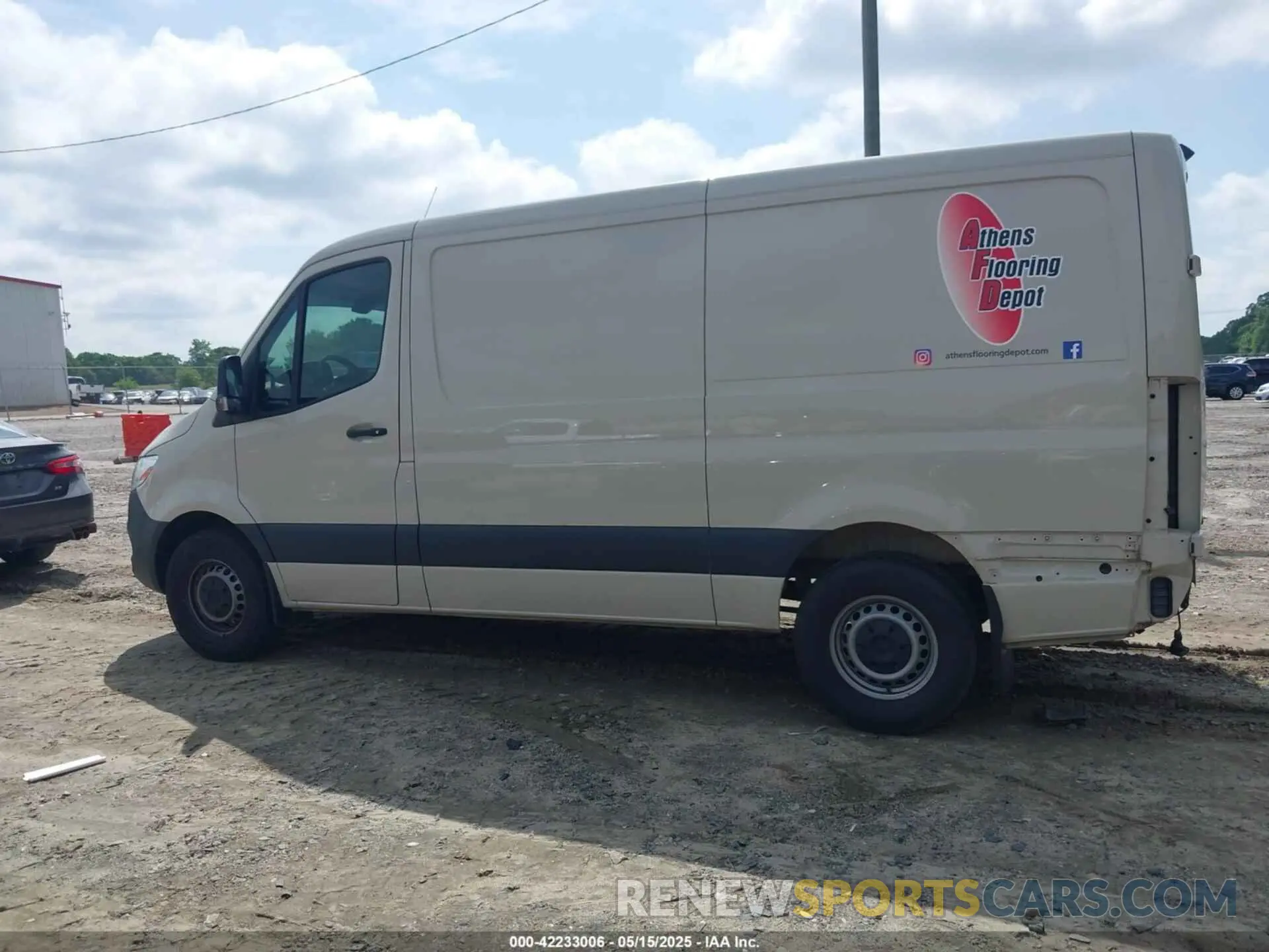 14 Photograph of a damaged car W1Y4KBHYXRT181245 MERCEDES-BENZ SPRINTER 2500 2024