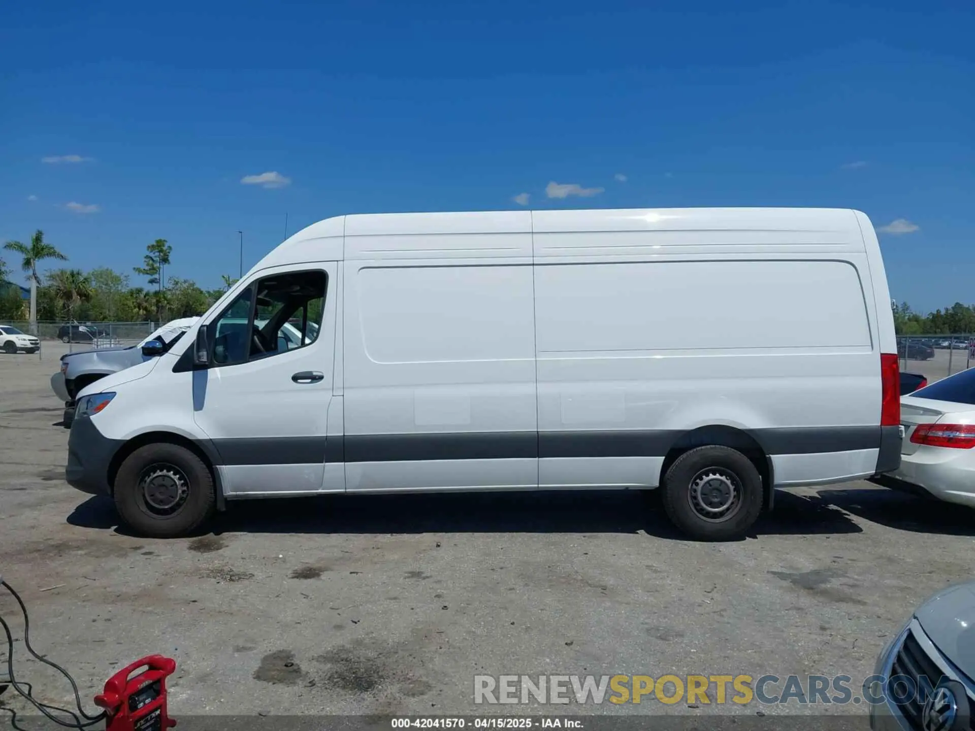 14 Photograph of a damaged car W1Y4KCHY7RT179877 MERCEDES-BENZ SPRINTER 2500 2024