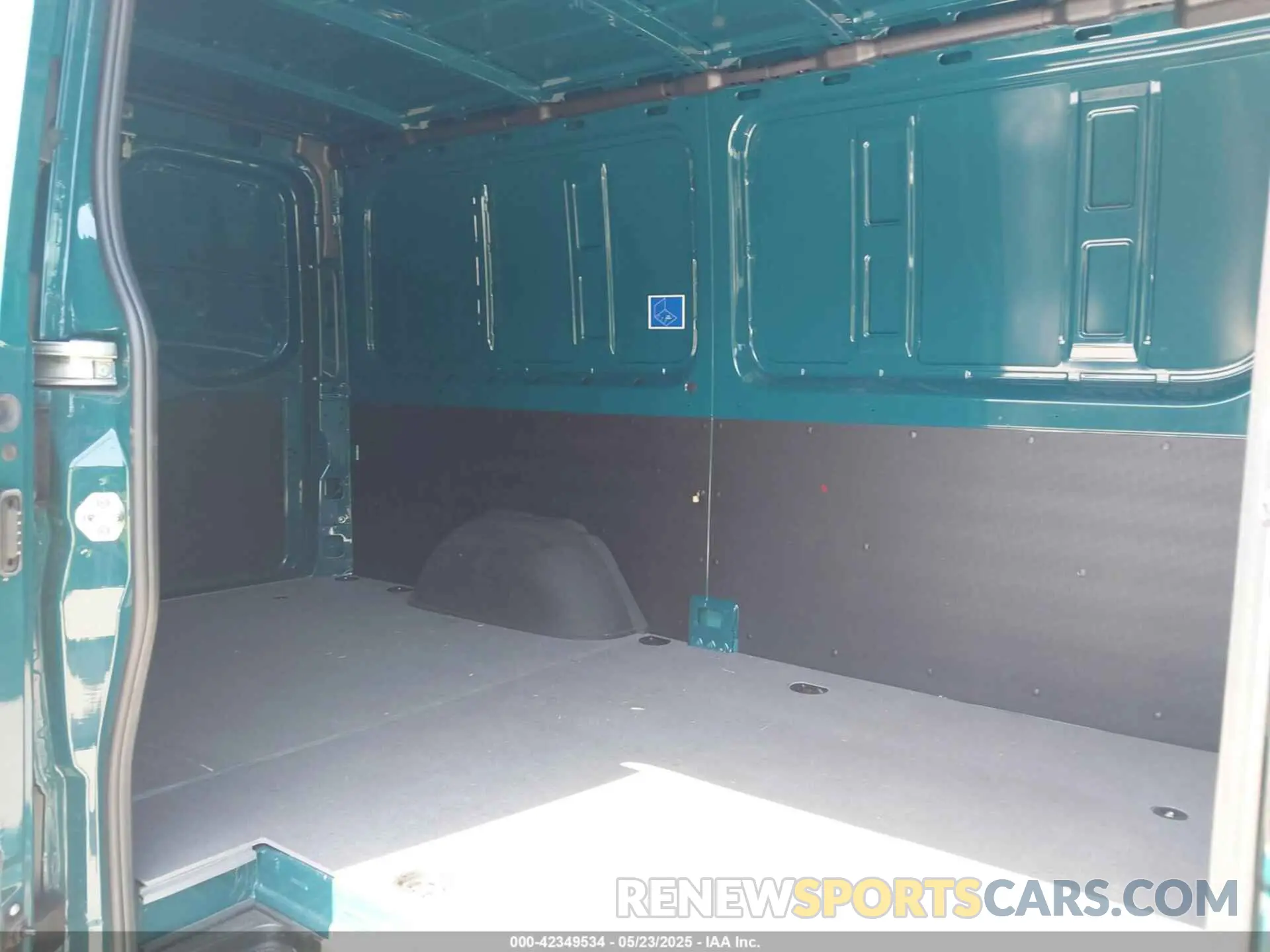 8 Photograph of a damaged car W1Y4NBHY5RT184920 MERCEDES-BENZ SPRINTER 2500 2024