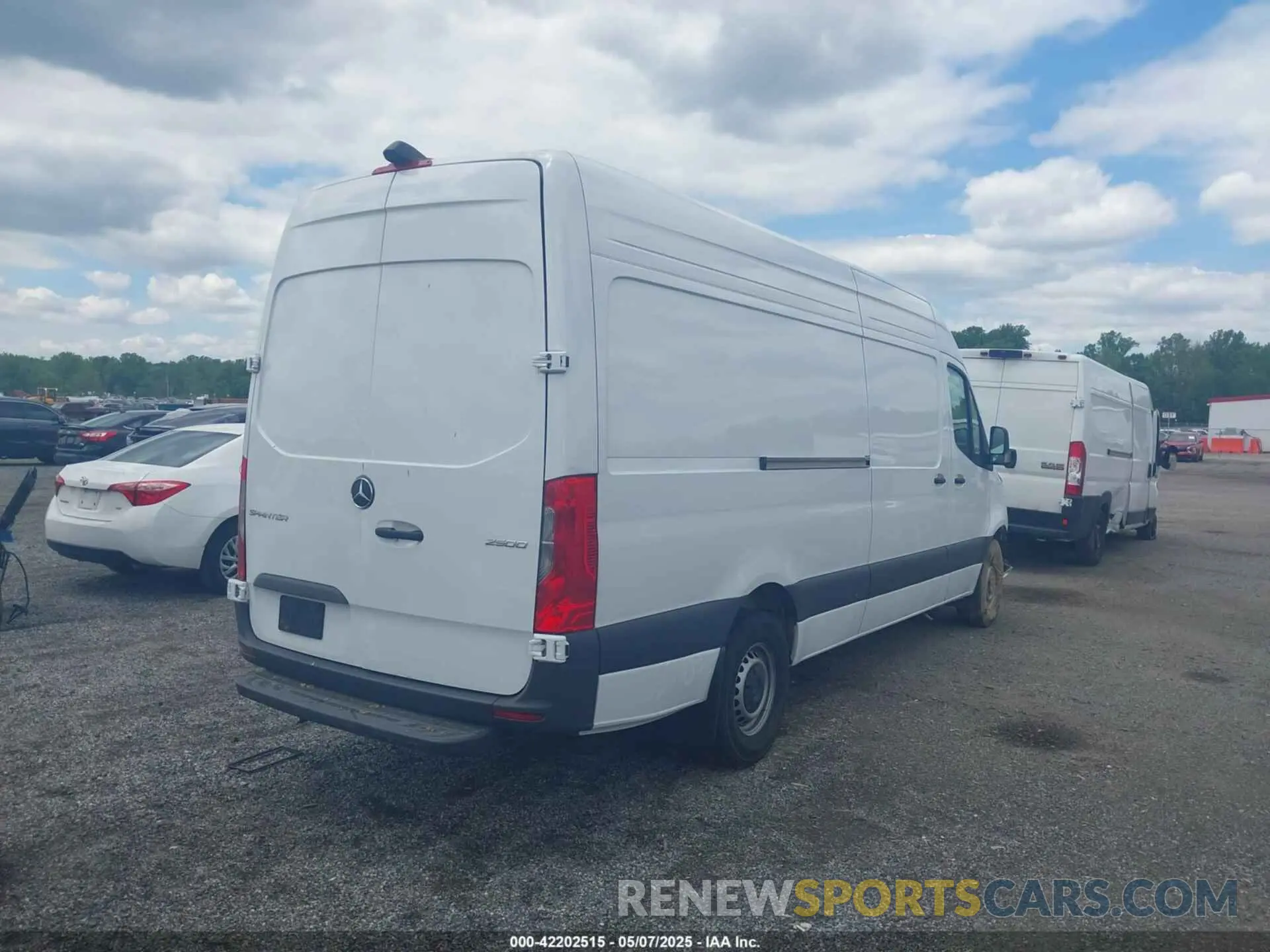4 Photograph of a damaged car W1Y4NCHY1RT174150 MERCEDES-BENZ SPRINTER 2500 2024