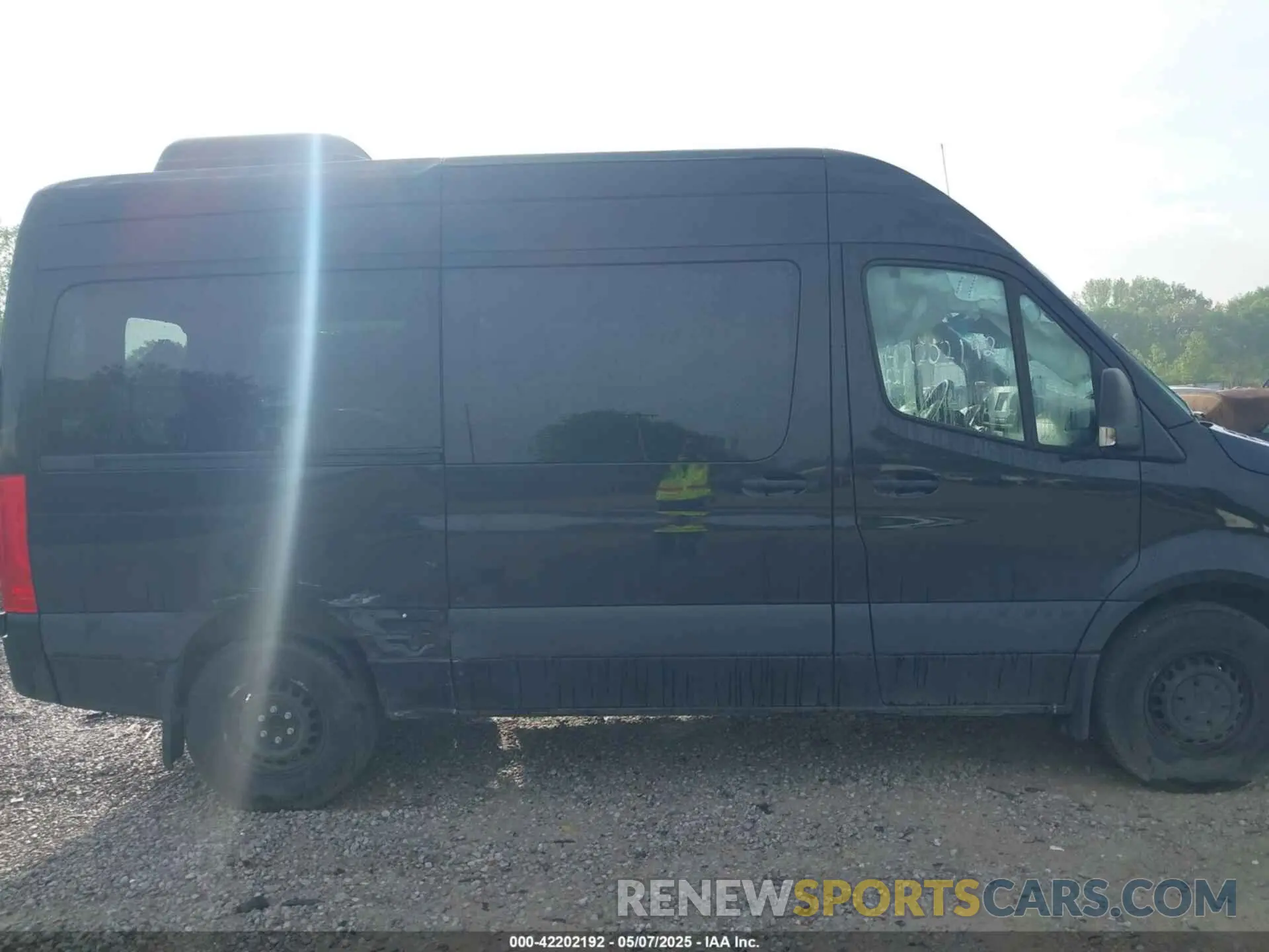 13 Photograph of a damaged car W1Z4NFHYXRP658811 MERCEDES-BENZ SPRINTER 2500 2024