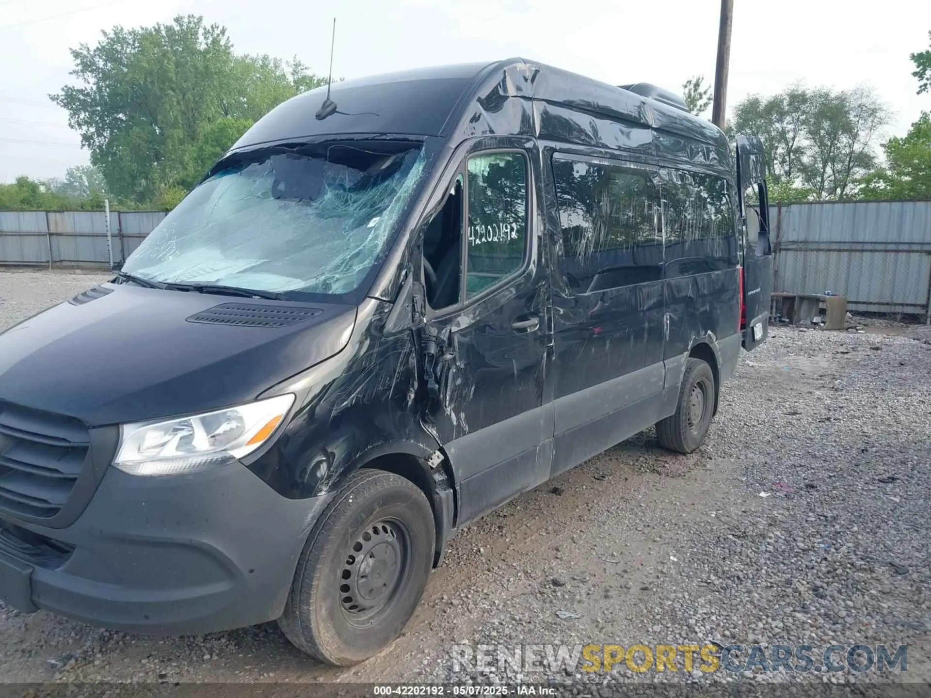 6 Photograph of a damaged car W1Z4NFHYXRP658811 MERCEDES-BENZ SPRINTER 2500 2024