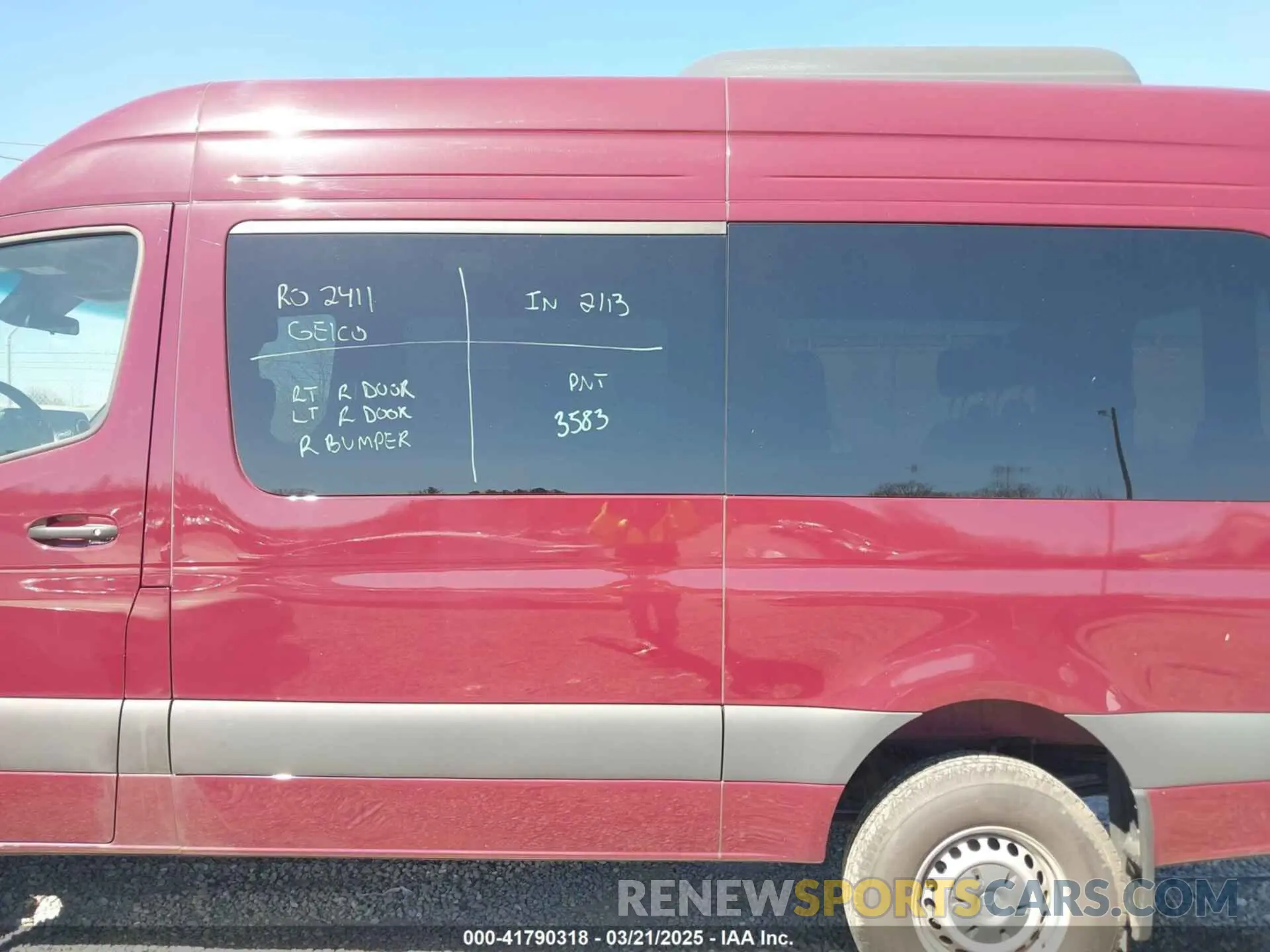 14 Photograph of a damaged car W1Z4NFVY9RP708618 MERCEDES-BENZ SPRINTER 2500 2024