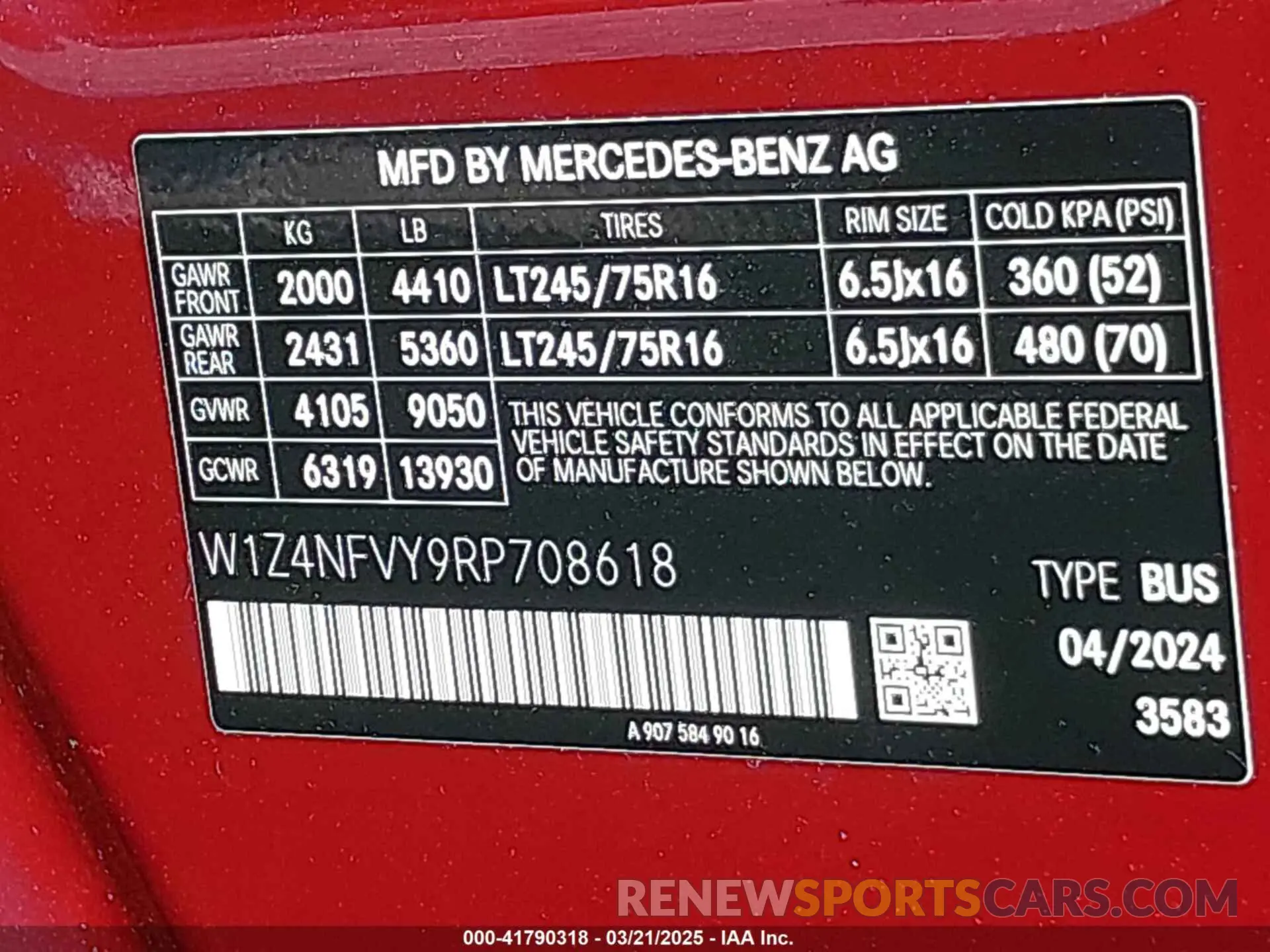 9 Photograph of a damaged car W1Z4NFVY9RP708618 MERCEDES-BENZ SPRINTER 2500 2024