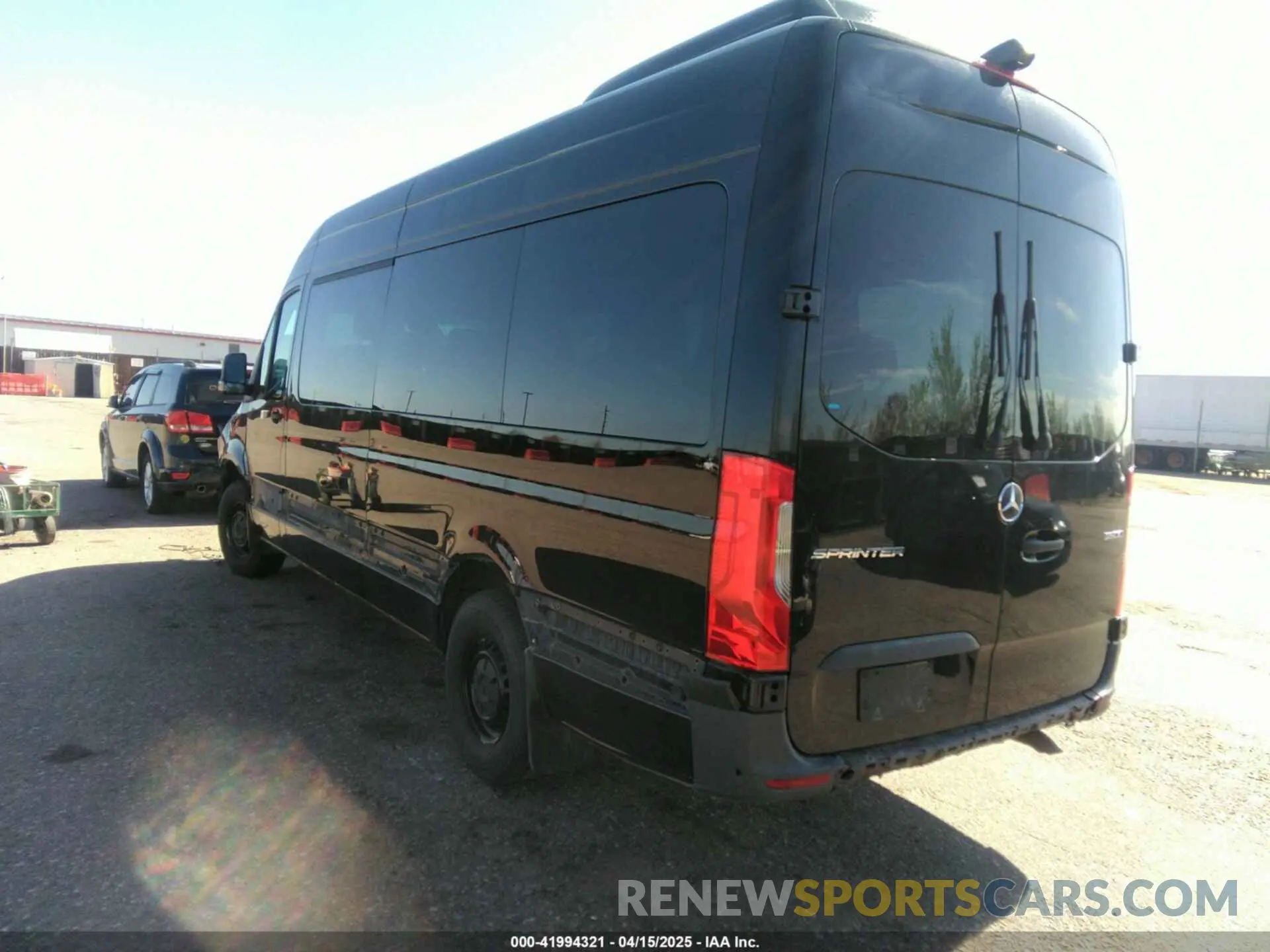 3 Photograph of a damaged car W1Z4NGHY2RT162429 MERCEDES-BENZ SPRINTER 2500 2024