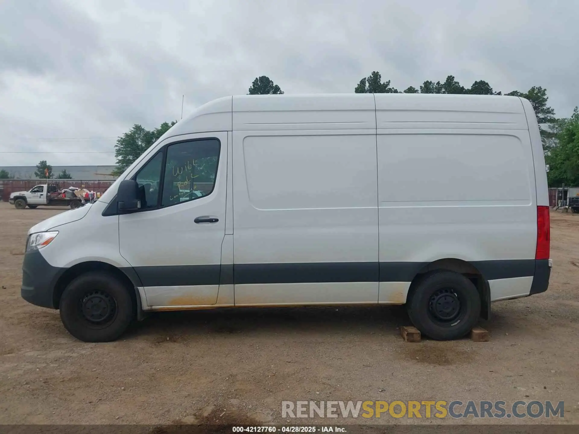 13 Photograph of a damaged car W1Y4KBHY6ST202145 MERCEDES-BENZ SPRINTER 2500 2025