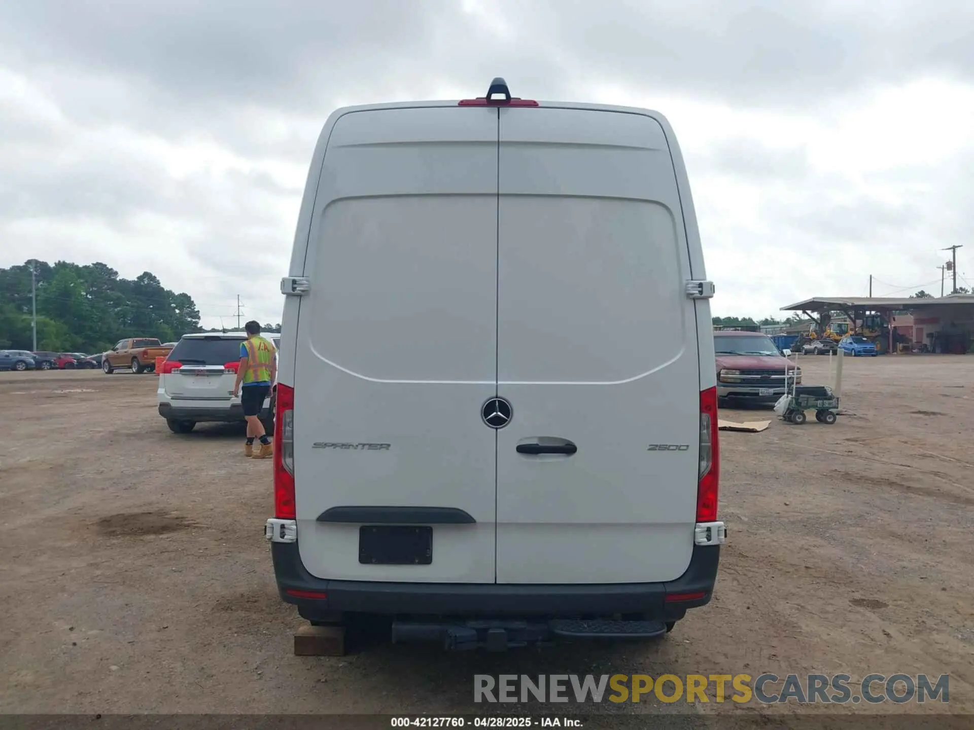 15 Photograph of a damaged car W1Y4KBHY6ST202145 MERCEDES-BENZ SPRINTER 2500 2025