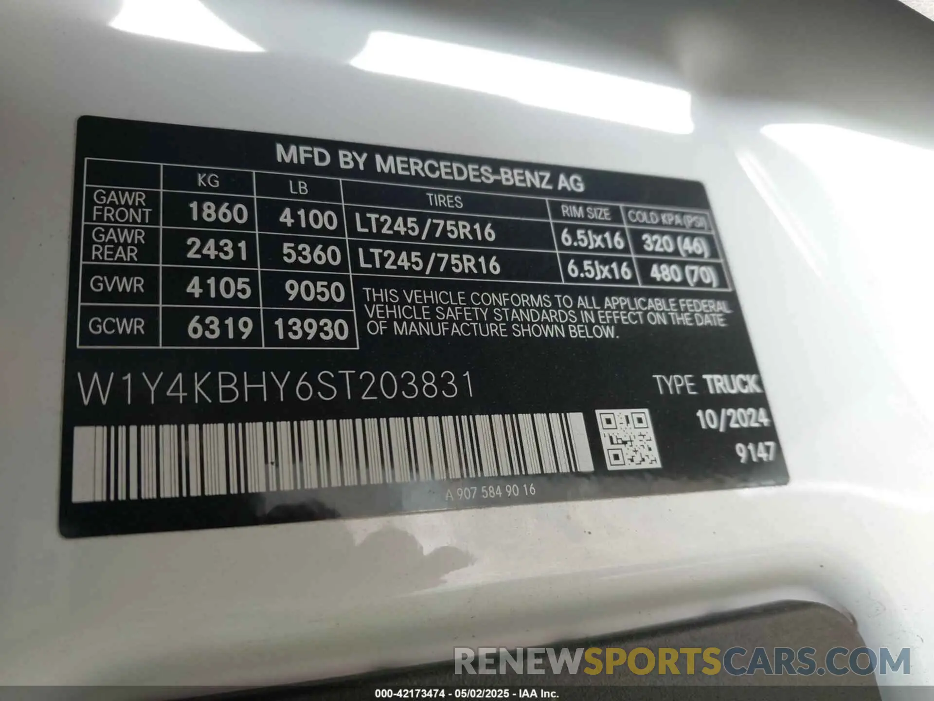 9 Photograph of a damaged car W1Y4KBHY6ST203831 MERCEDES-BENZ SPRINTER 2500 2025