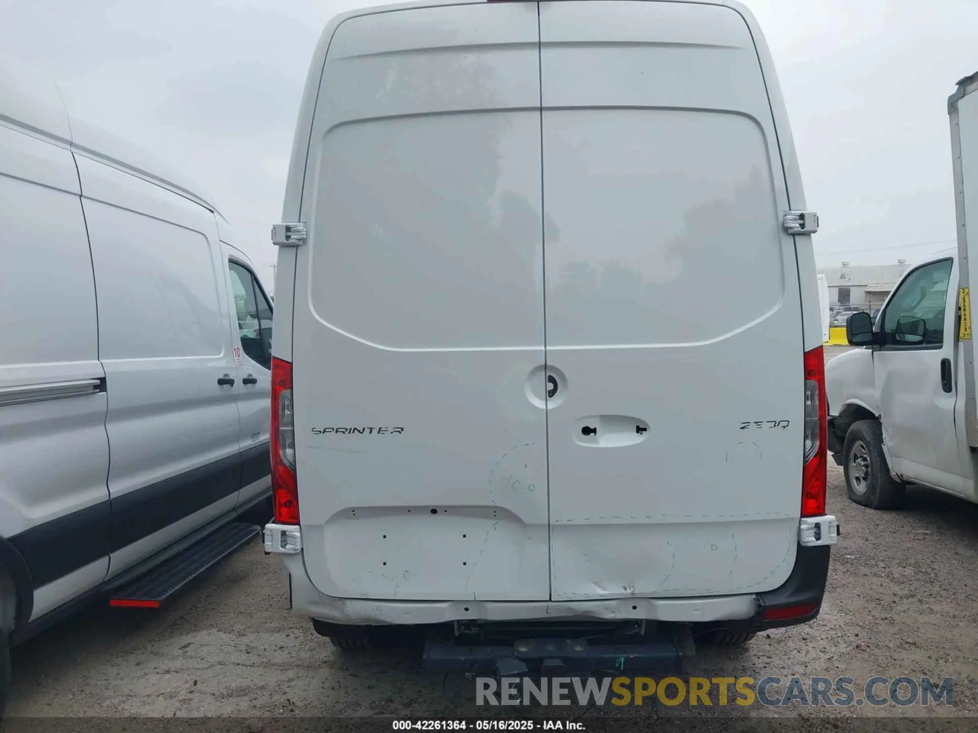 16 Photograph of a damaged car W1Y4KBHY7SP761633 MERCEDES-BENZ SPRINTER 2500 2025