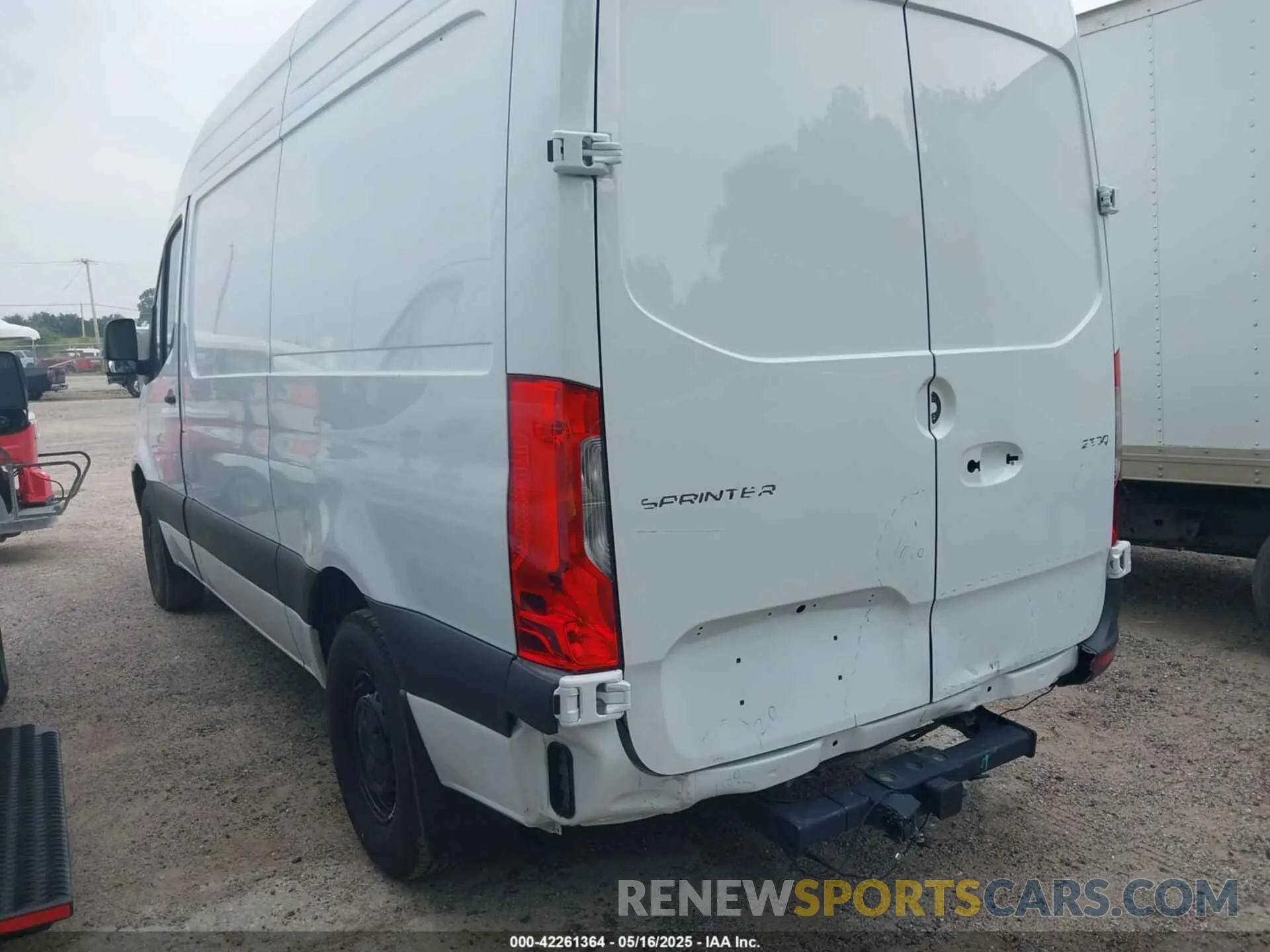 3 Photograph of a damaged car W1Y4KBHY7SP761633 MERCEDES-BENZ SPRINTER 2500 2025