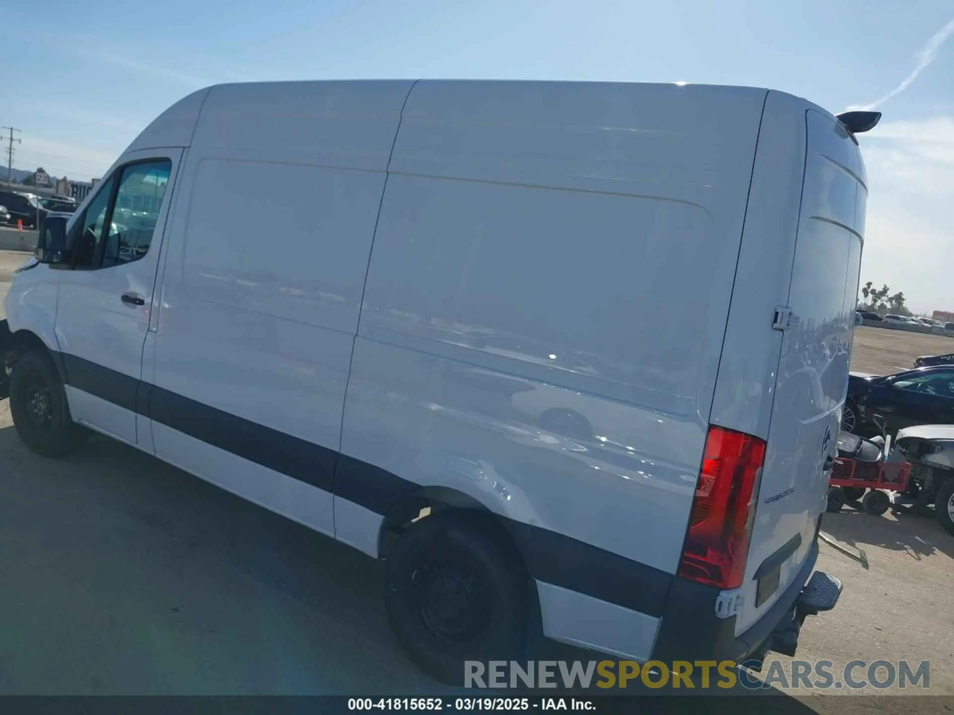 3 Photograph of a damaged car W1Y4NBHY4ST205052 MERCEDES-BENZ SPRINTER 2500 2025