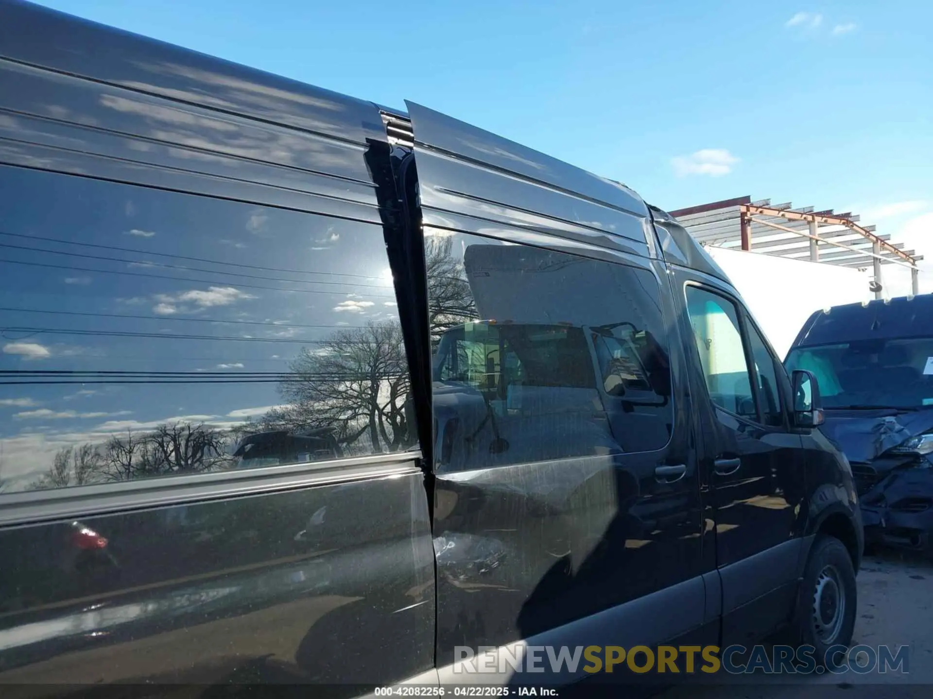 19 Photograph of a damaged car W1Z4KGHY2ST213362 MERCEDES-BENZ SPRINTER 2500 2025