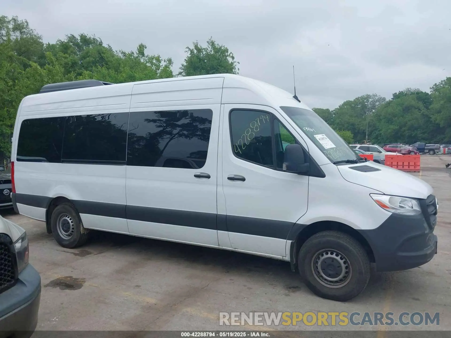 13 Photograph of a damaged car W1Z4KGHY7ST217701 MERCEDES-BENZ SPRINTER 2500 2025