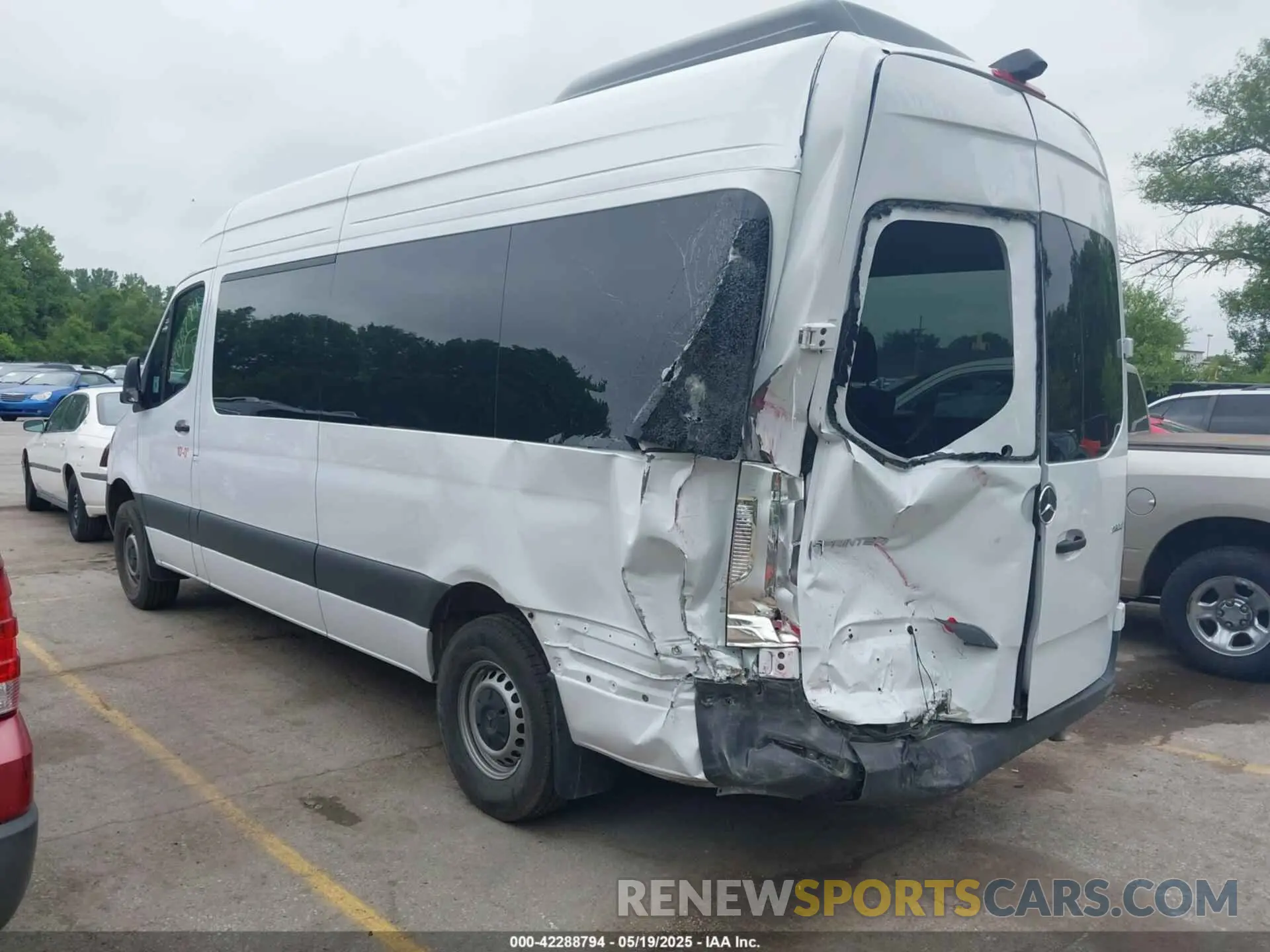 3 Photograph of a damaged car W1Z4KGHY7ST217701 MERCEDES-BENZ SPRINTER 2500 2025