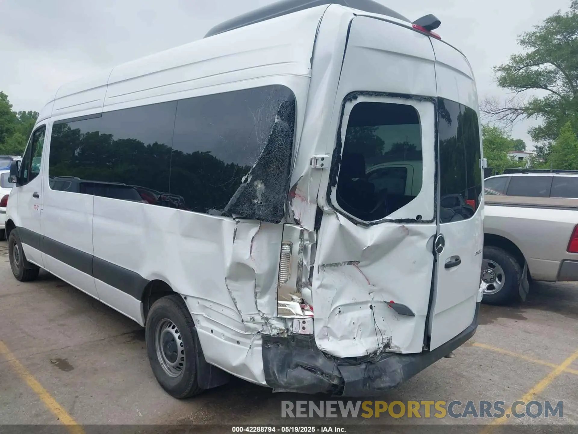 6 Photograph of a damaged car W1Z4KGHY7ST217701 MERCEDES-BENZ SPRINTER 2500 2025
