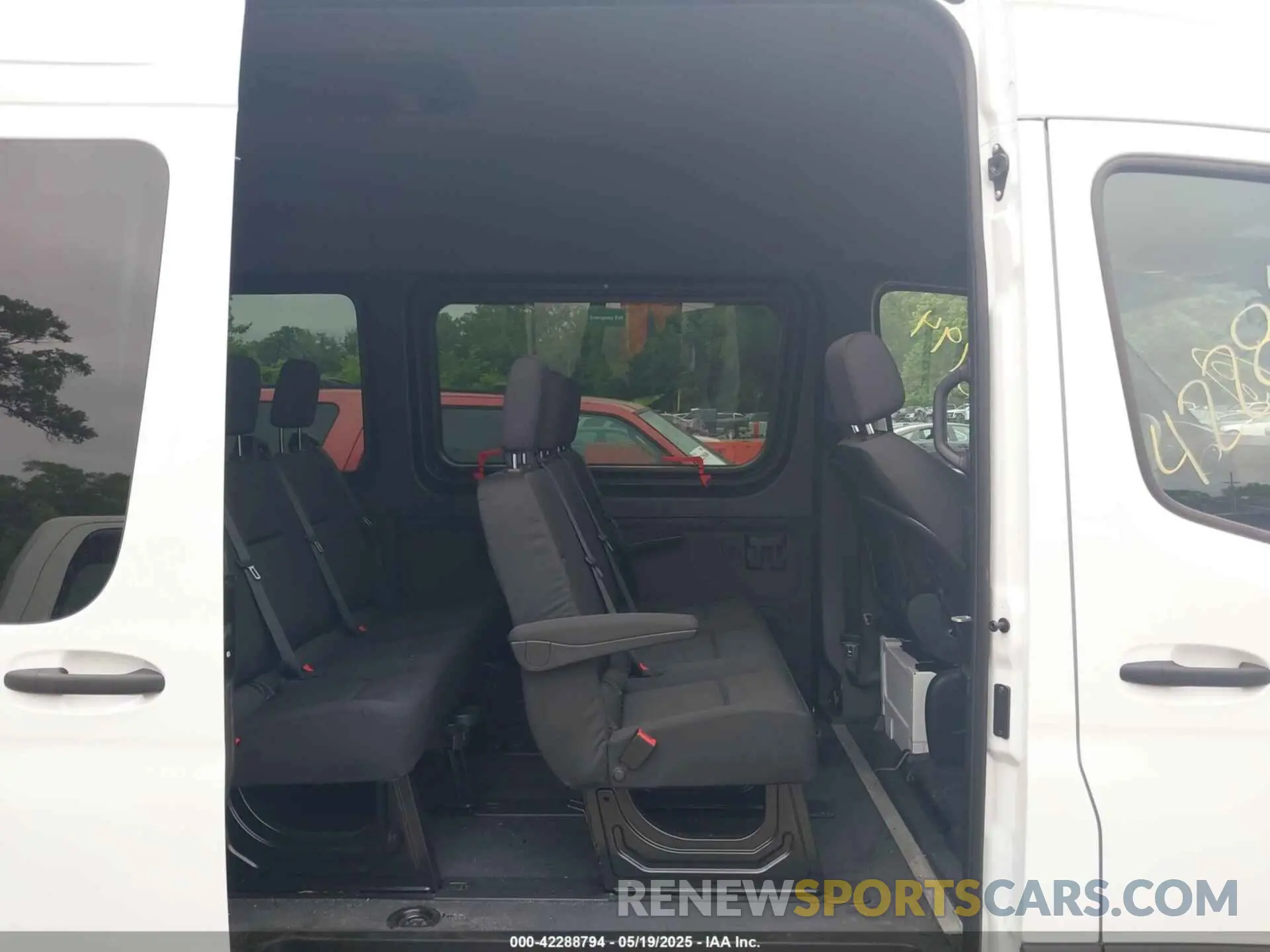 8 Photograph of a damaged car W1Z4KGHY7ST217701 MERCEDES-BENZ SPRINTER 2500 2025