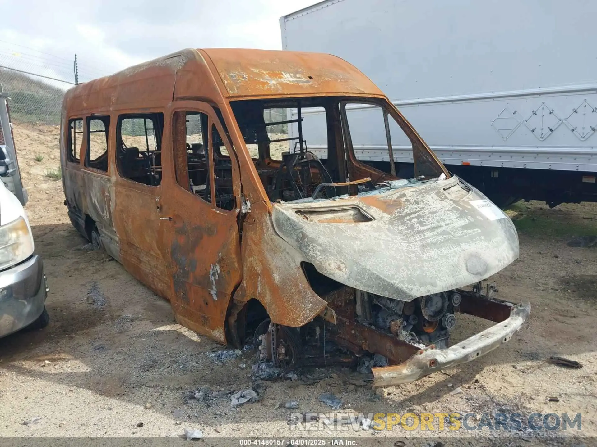 1 Photograph of a damaged car WD4PF4CD7KT011295 MERCEDES-BENZ SPRINTER 3500 2019