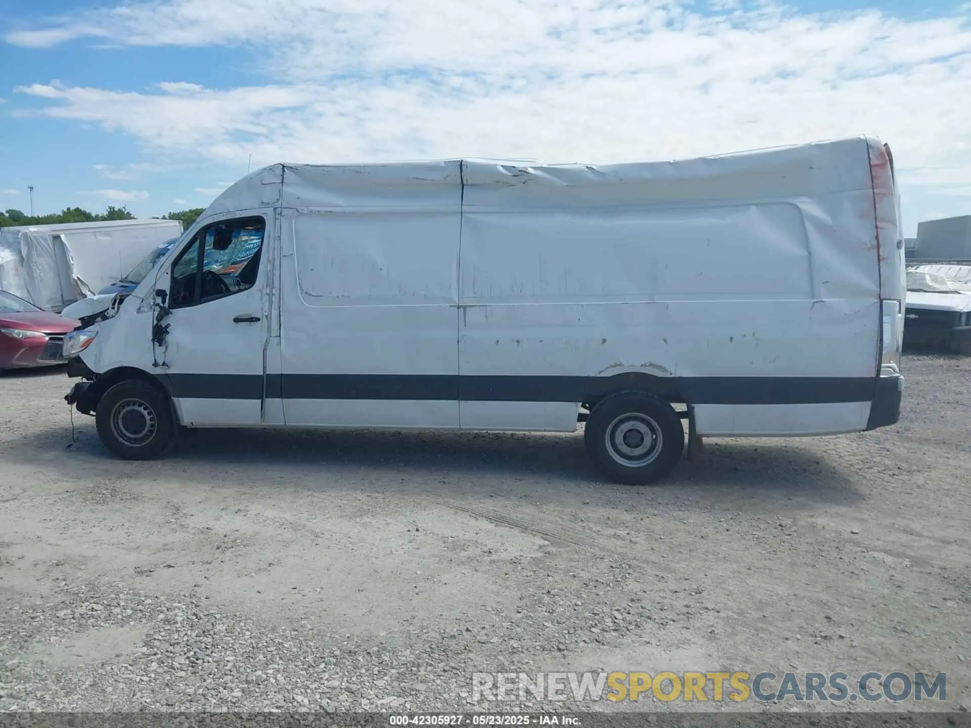 14 Photograph of a damaged car W1Y5EDHY0NT093256 MERCEDES-BENZ SPRINTER 3500 2022